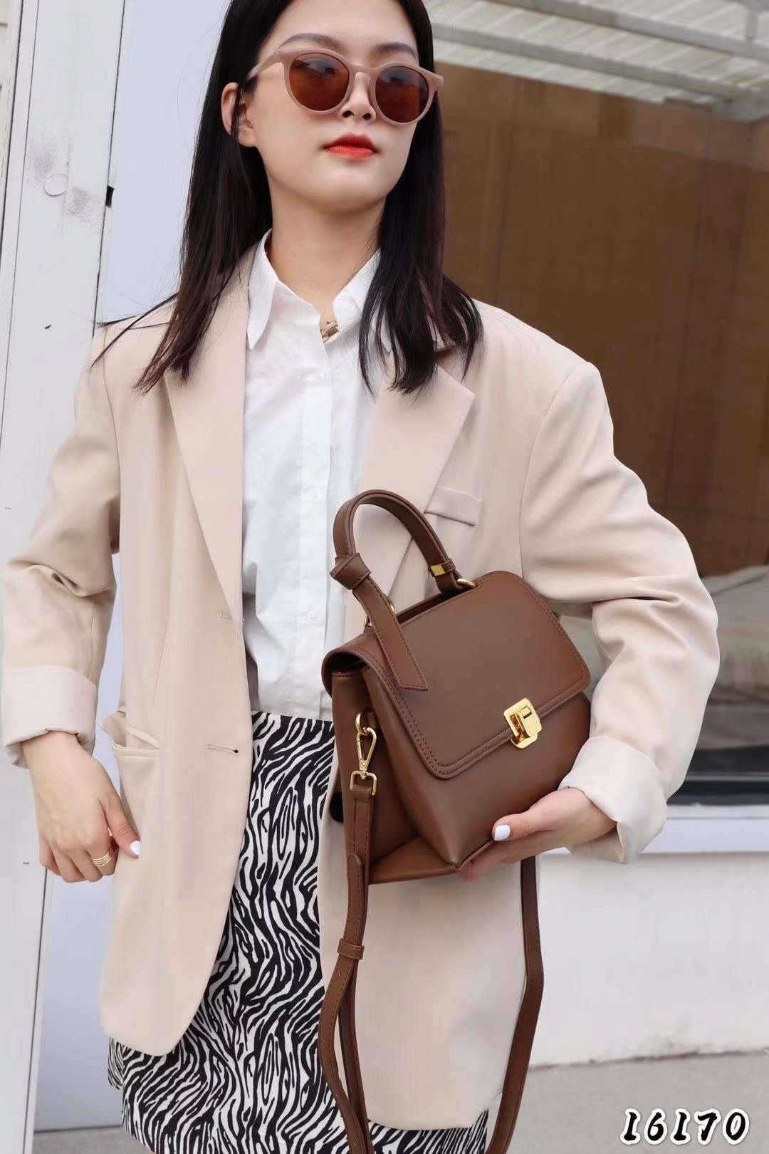 2020新款女包 手提单肩斜挎小包 牛皮纹详情图6