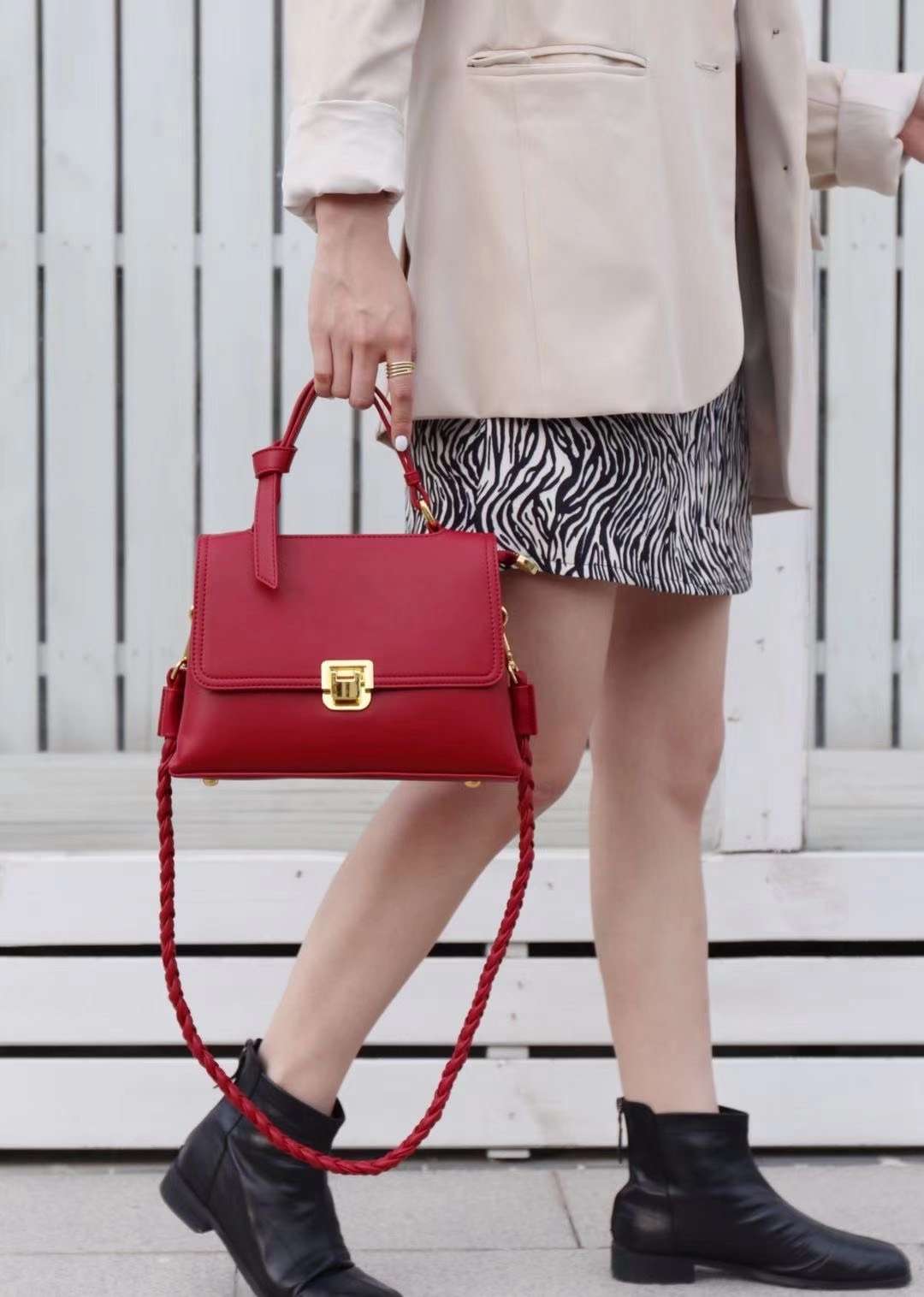 2020新款女包 手提单肩斜挎小包 牛皮纹详情图9