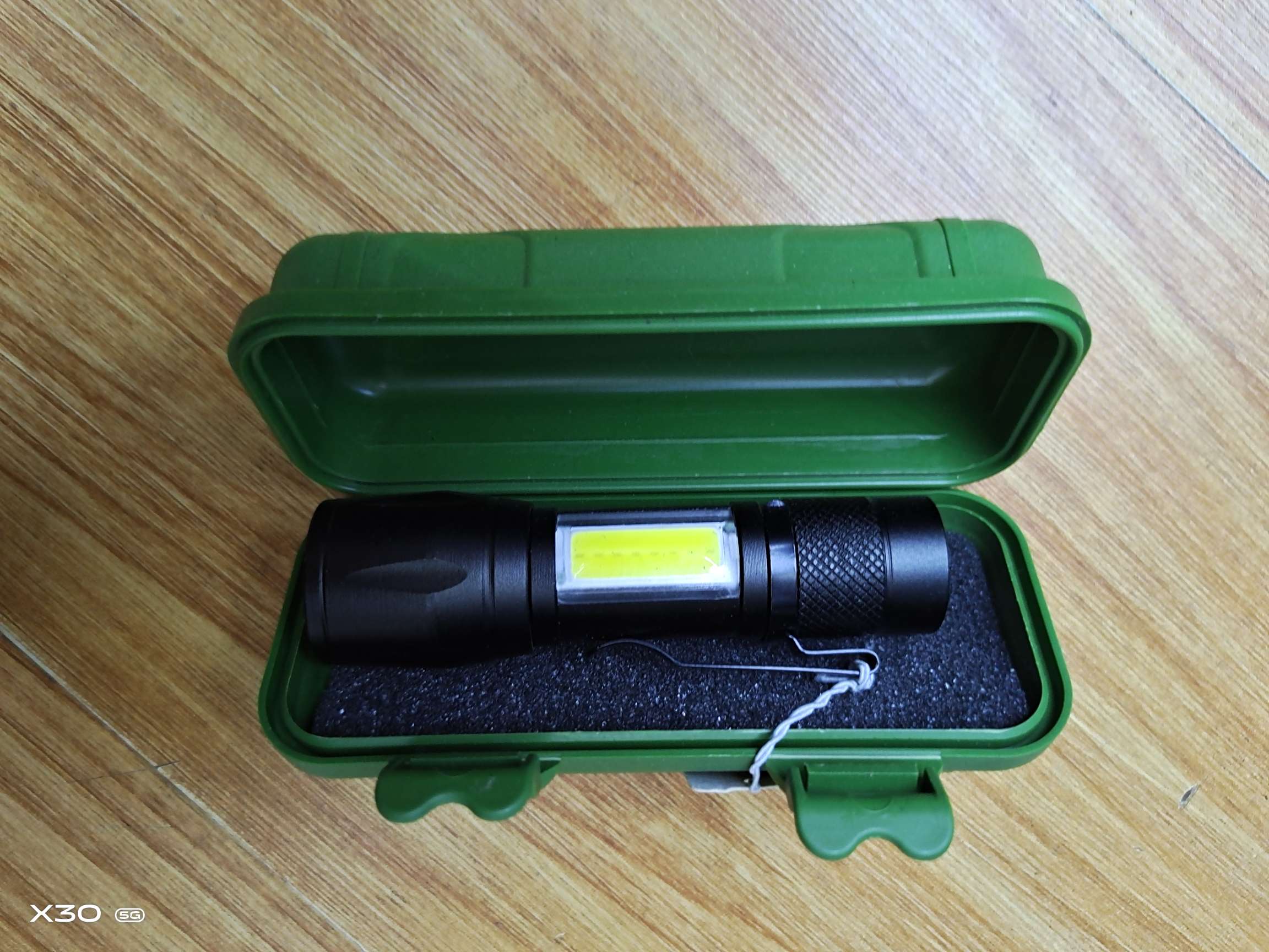 513