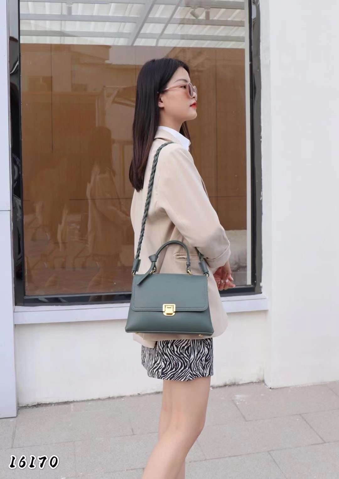 2020新款女包 手提单肩斜挎小包 牛皮纹详情图7