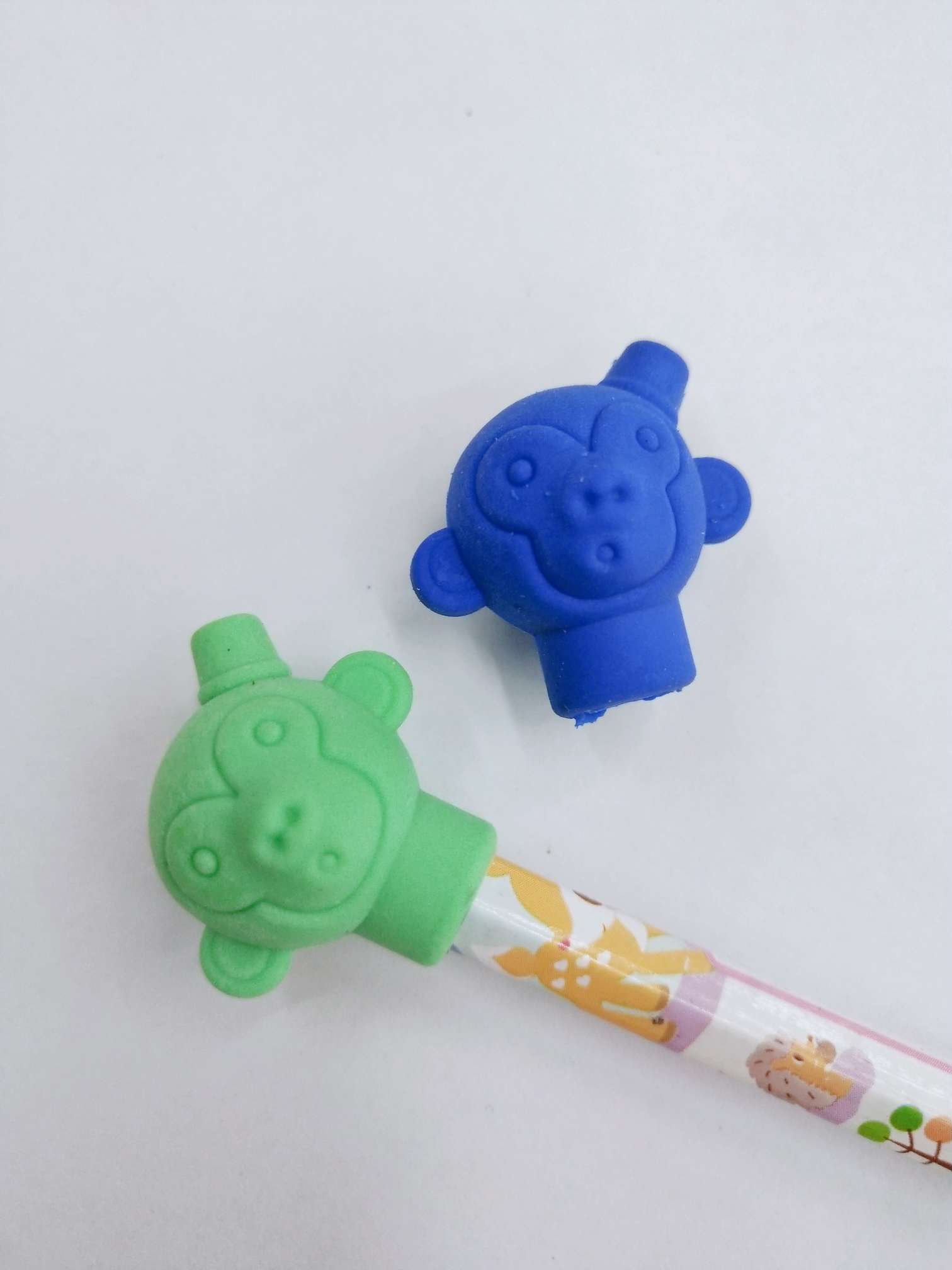 672橡皮擦小学生专用文具擦得干净绘画美术不留痕像皮擦详情图2