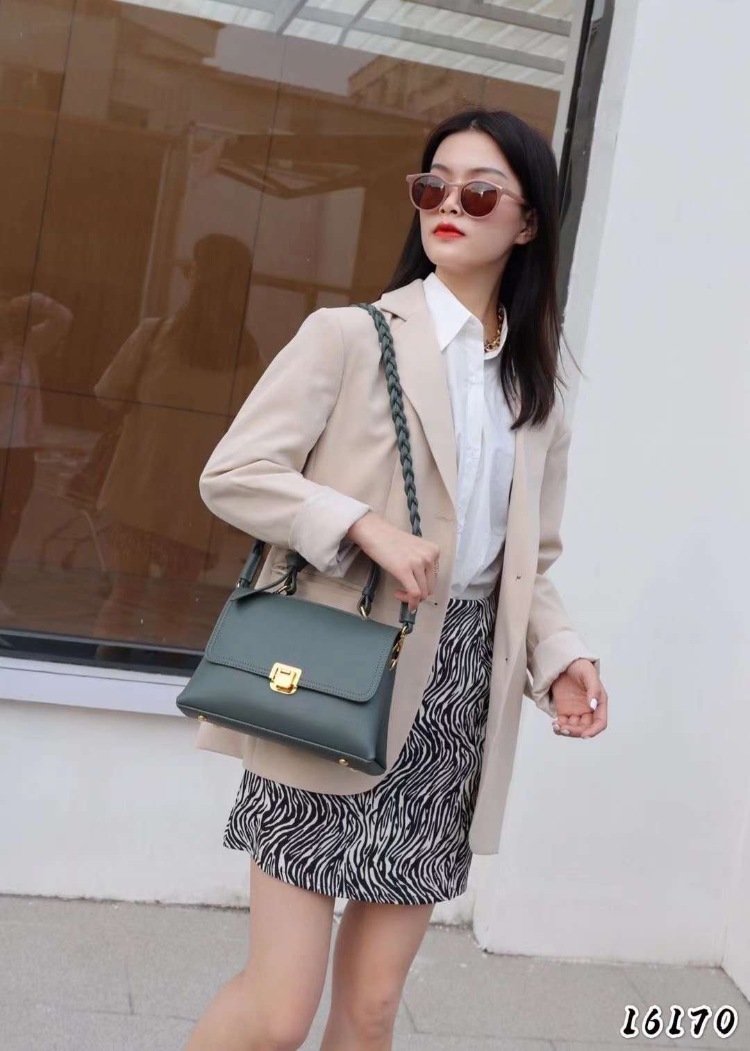 2020新款女包 手提单肩斜挎小包 牛皮纹详情图8