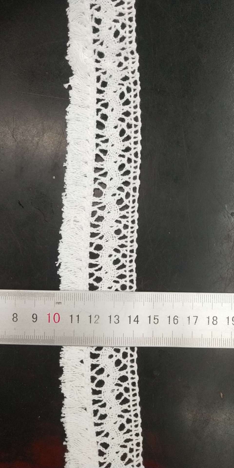 Cotton thread tassel lace
