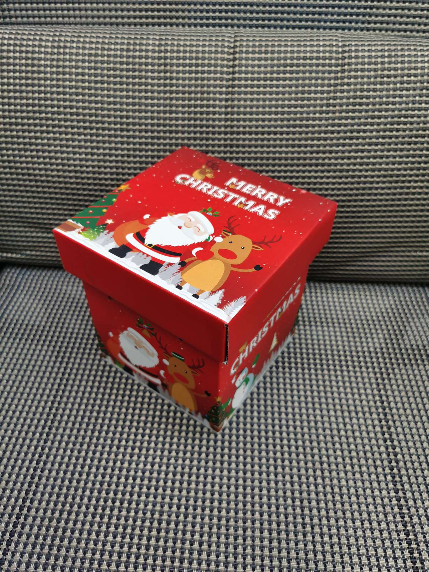 圣诞节礼物盒苹果盒图