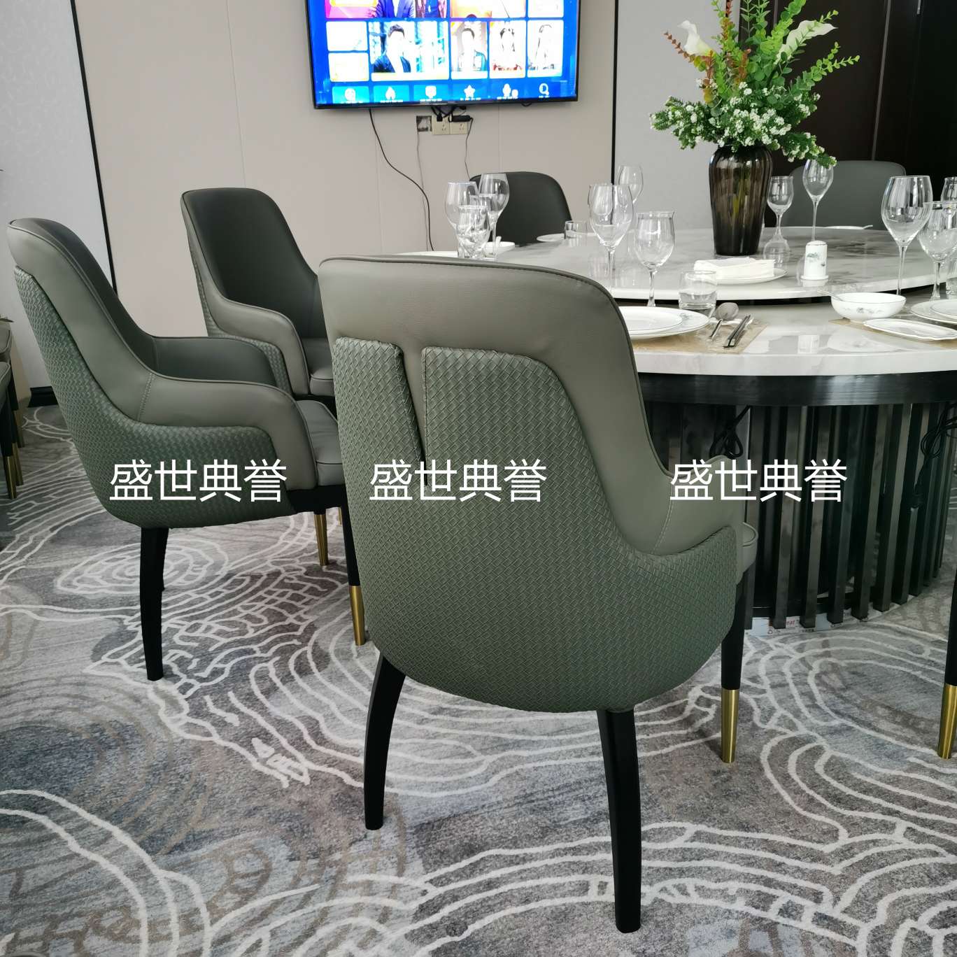 杭州海鲜酒店实木餐桌椅定做明档餐厅实木扶手椅子酒楼北欧轻奢椅细节图