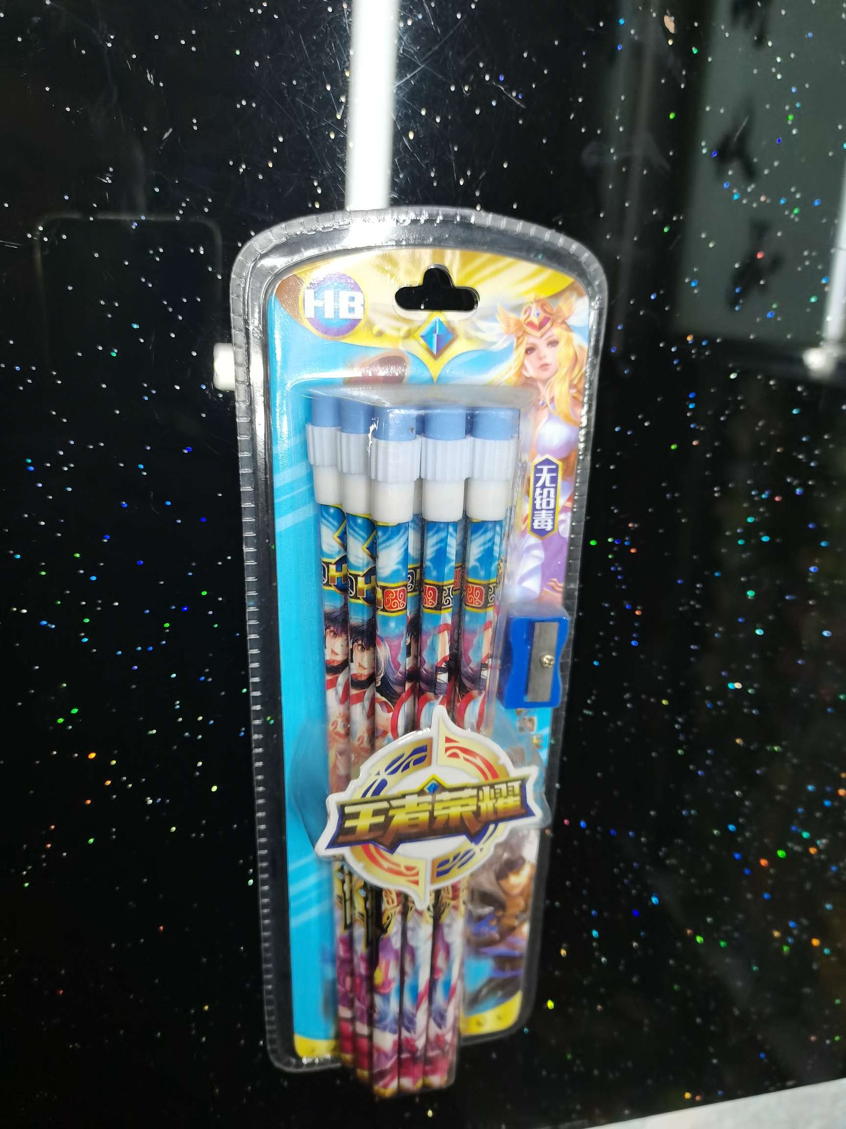 12支大皮头吸卡十卷笔刀HB铅笔