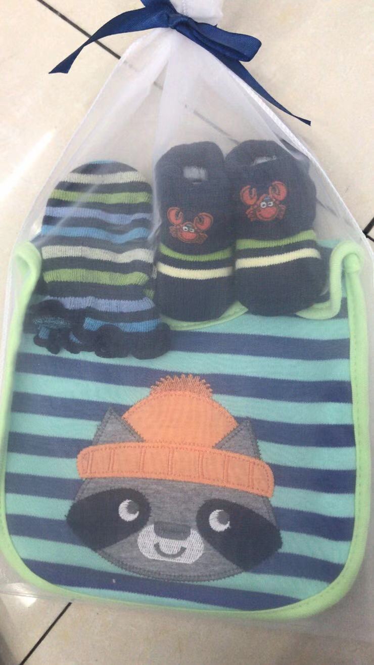 Children bib thumbnail