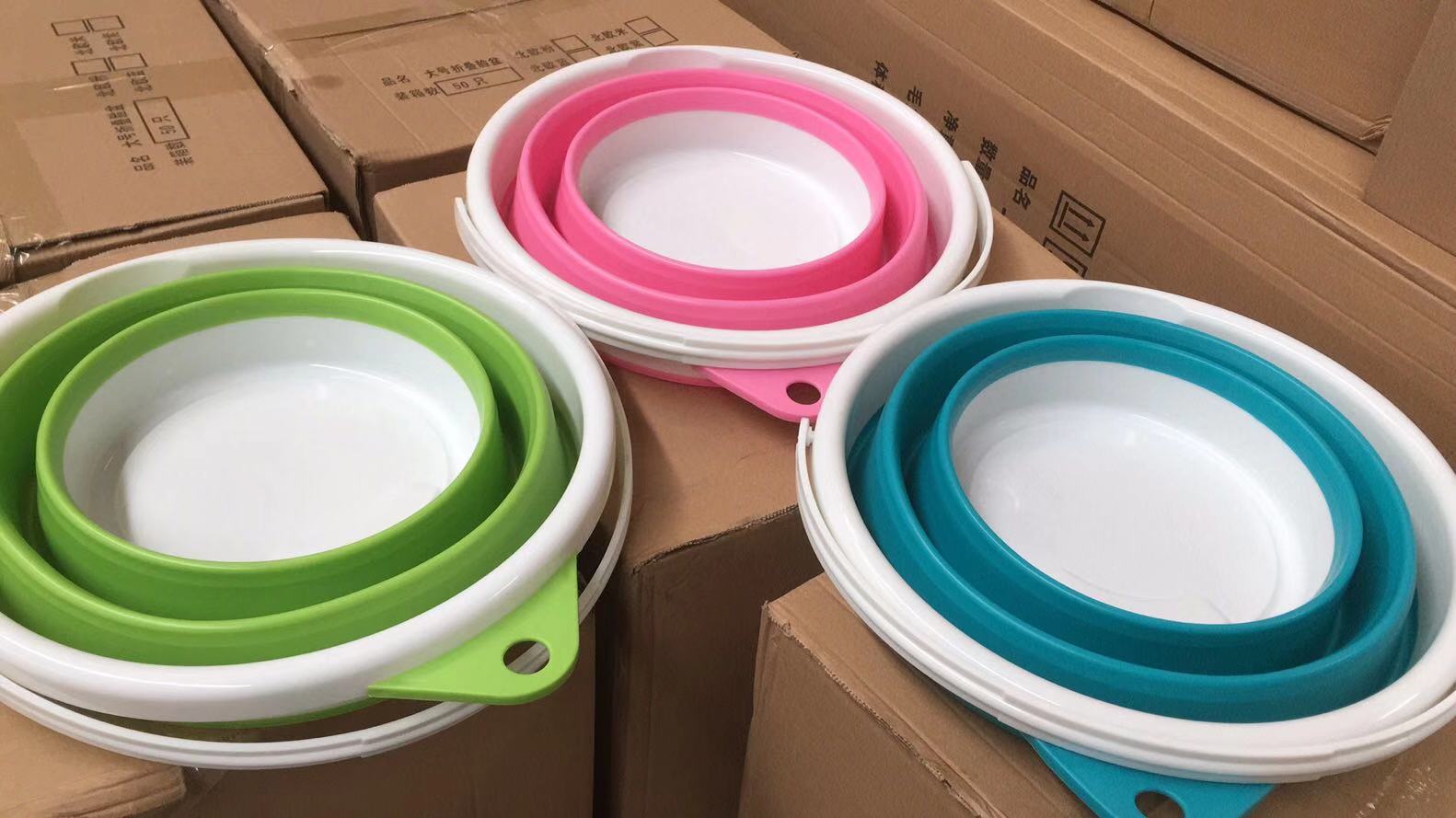 5L folding bucket thumbnail