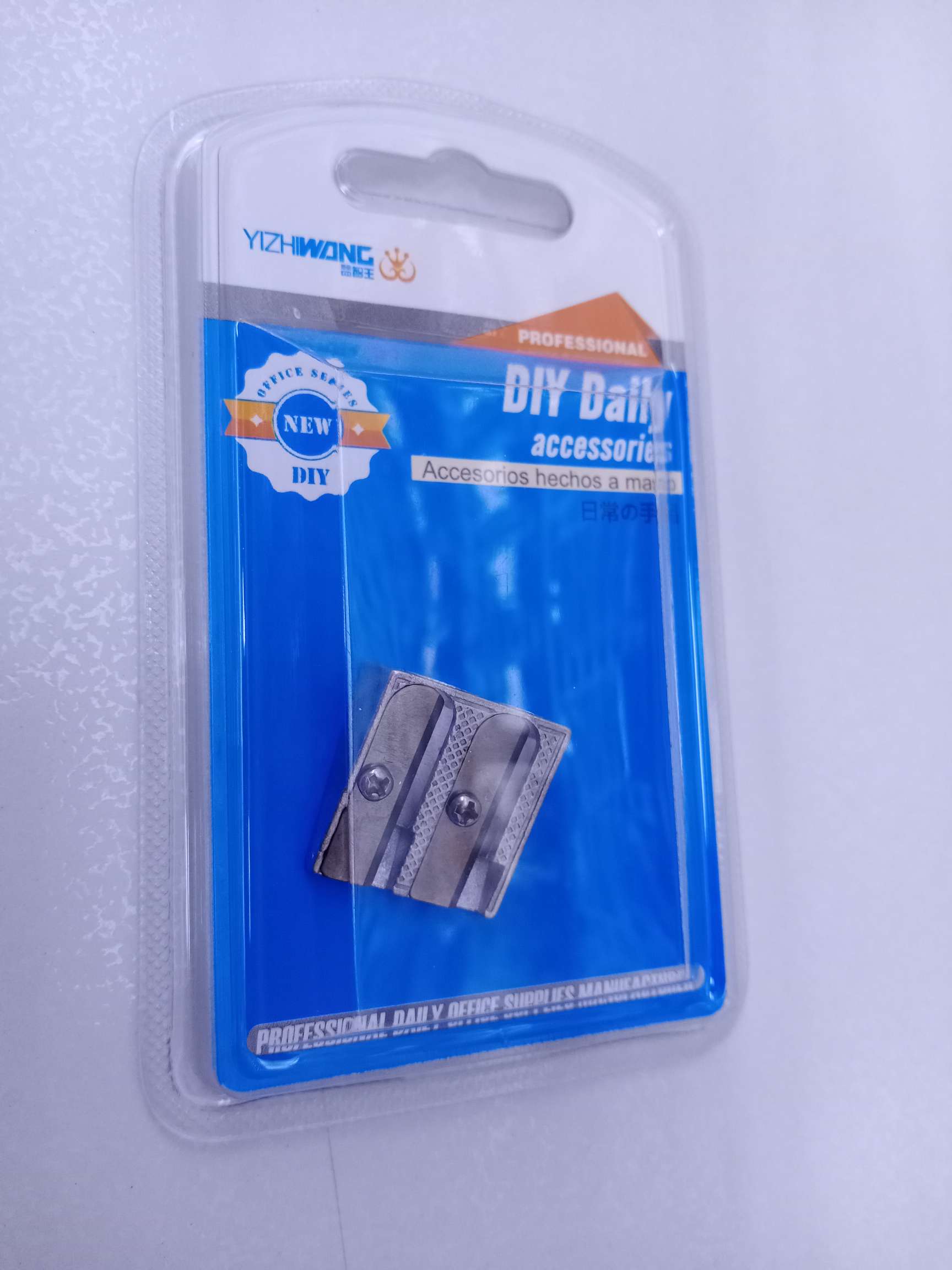 One YZW1176 1006 double-hole bevel pencil sharpener