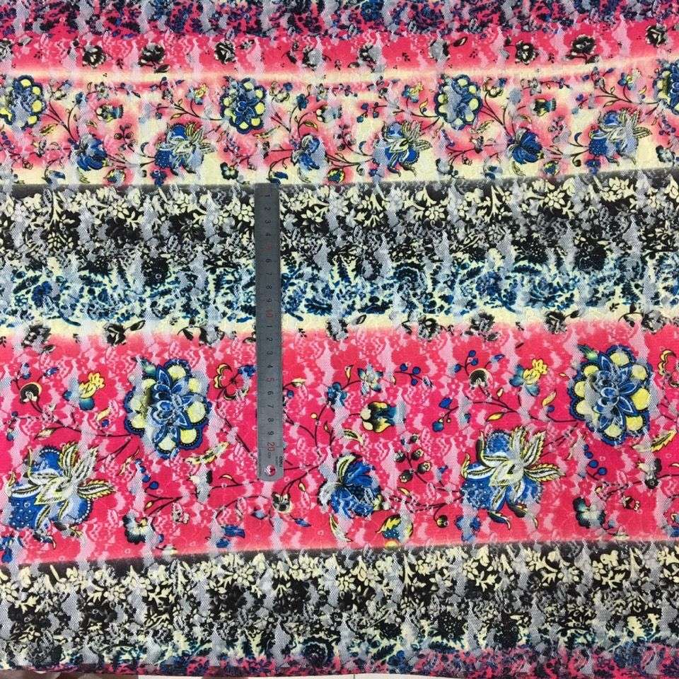 The lace printed fabric of the dress top is slightly elastic and translucent, so it needs to be lined with a scarf, a scarf and swimsuit accessories undefined