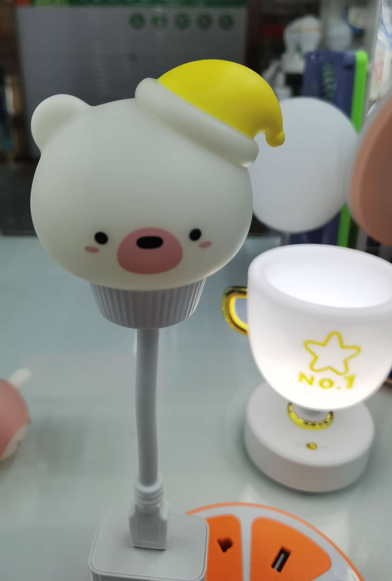 Usb Egg Ta-Da Lamp
Remote Control Vibrating Bear details Picture