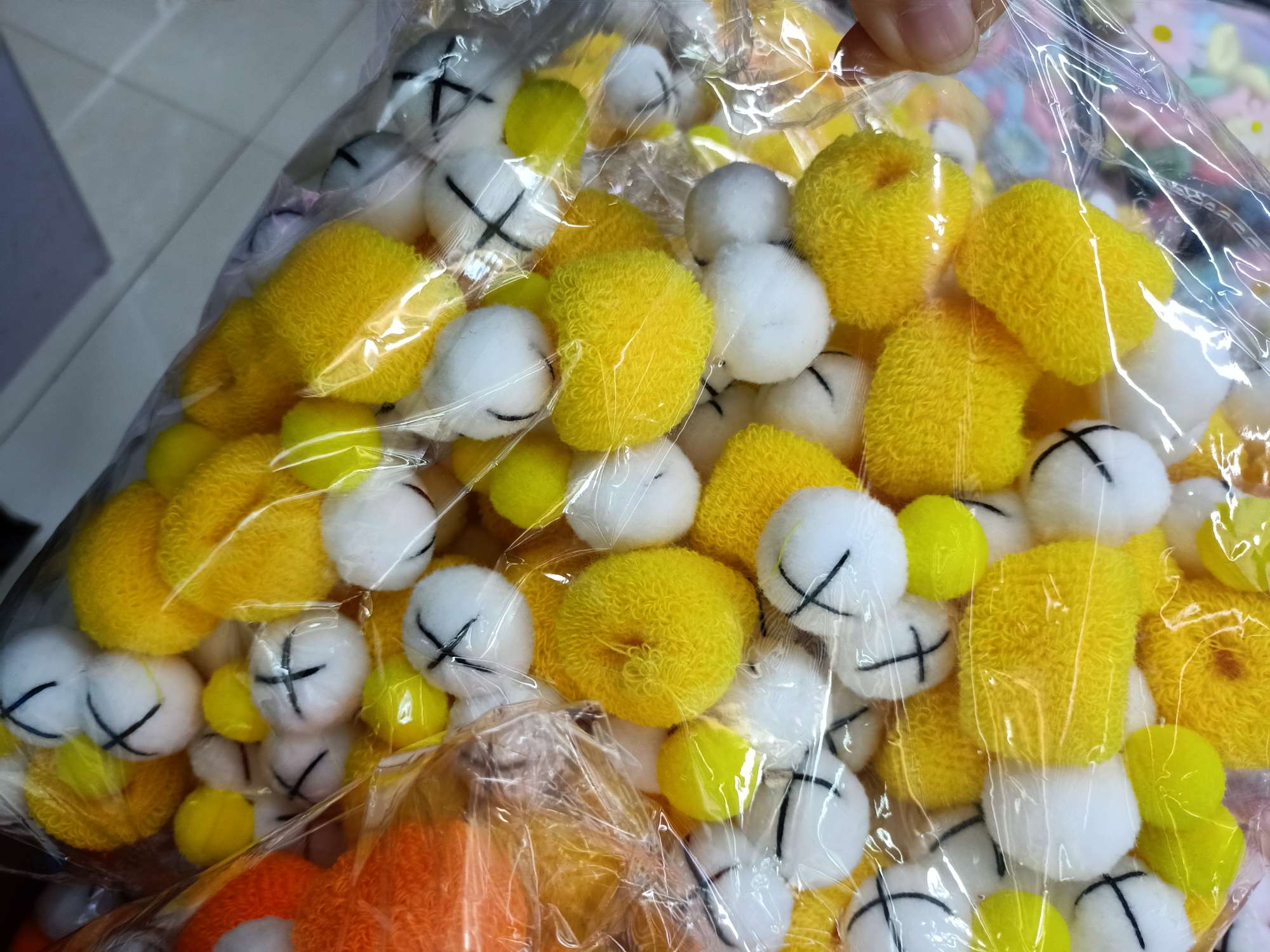 流行饰品。细节图