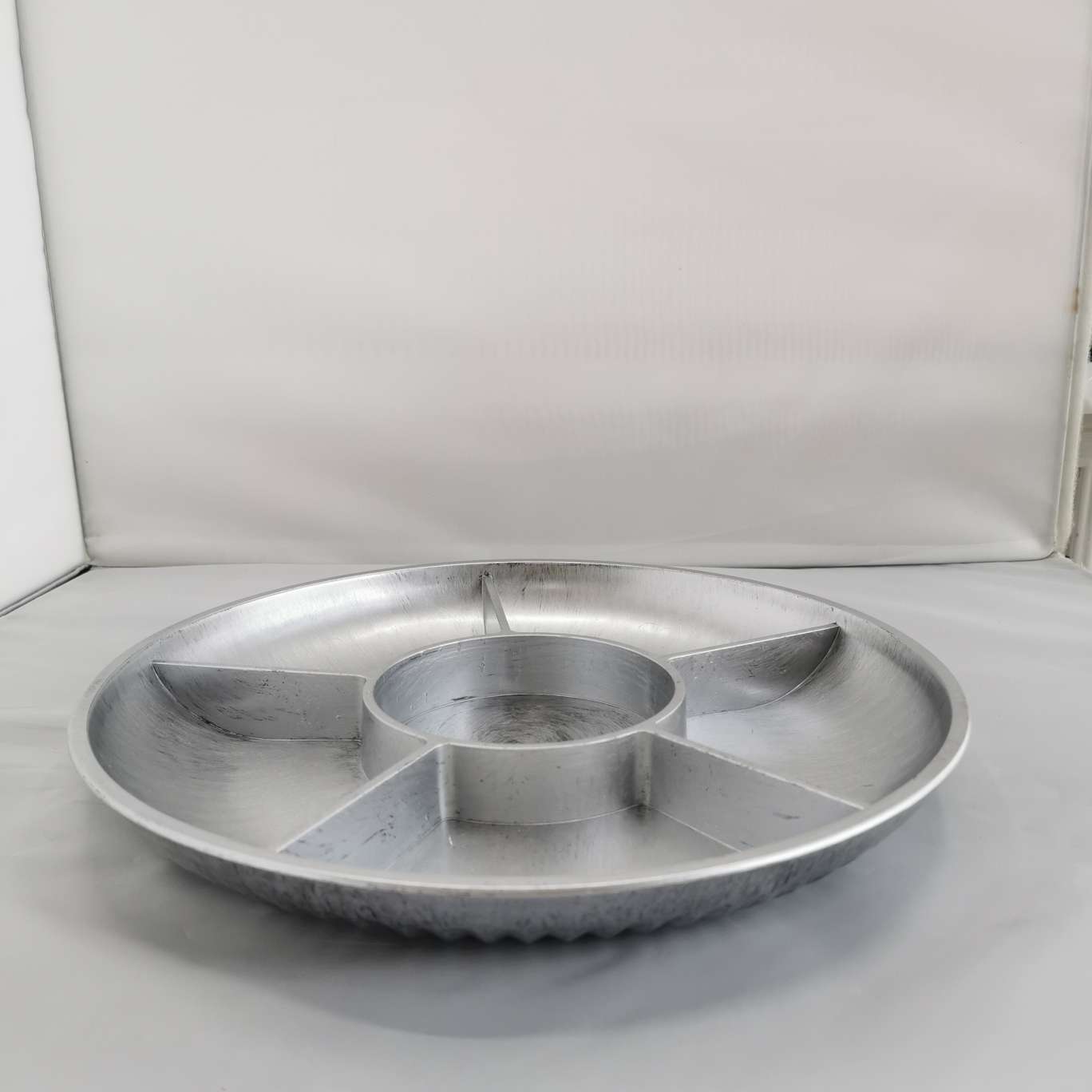 12-inch round 6-compartment candy and snack plate storage plate undefined