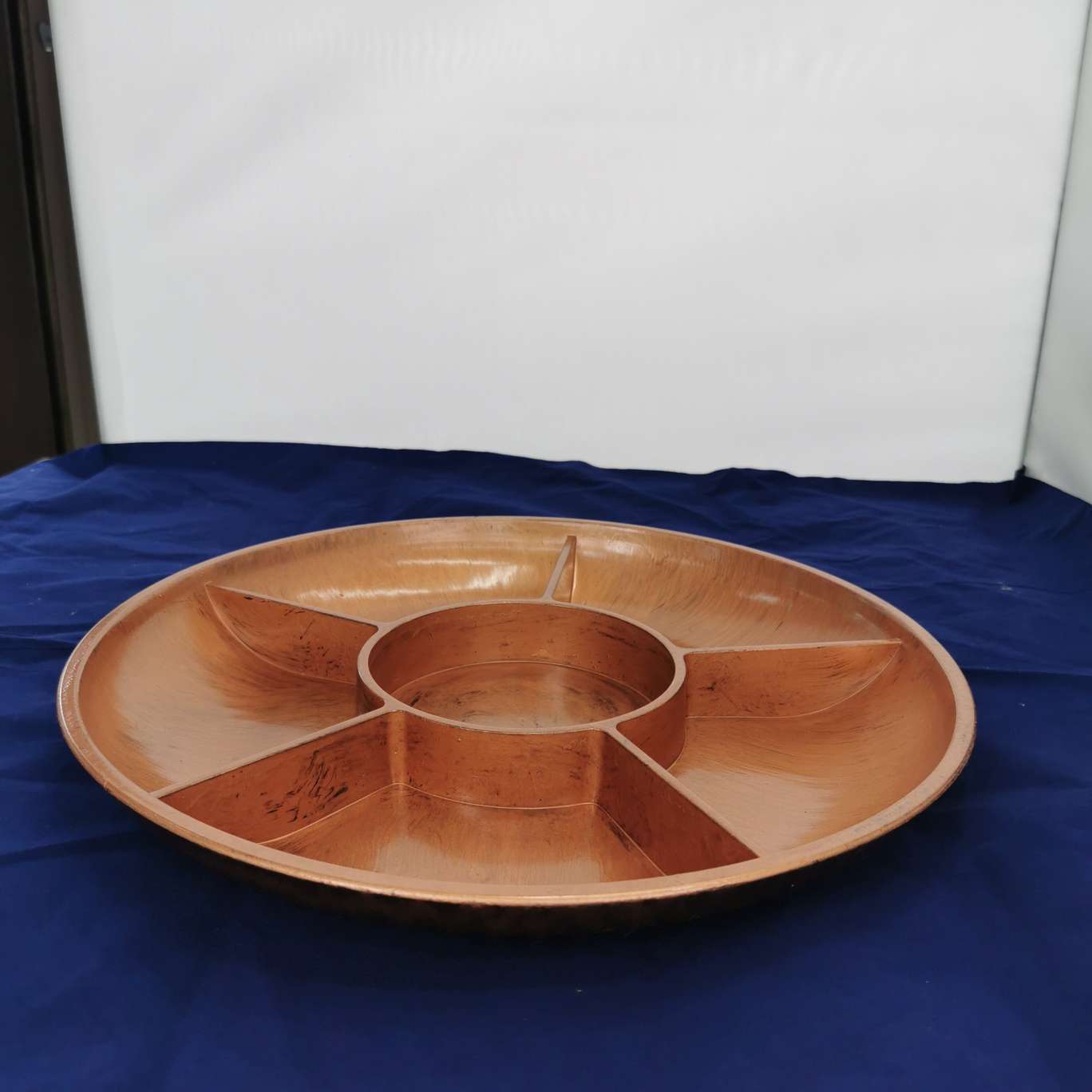 12-inch round 6-compartment candy and snack plate storage plate detail image 10