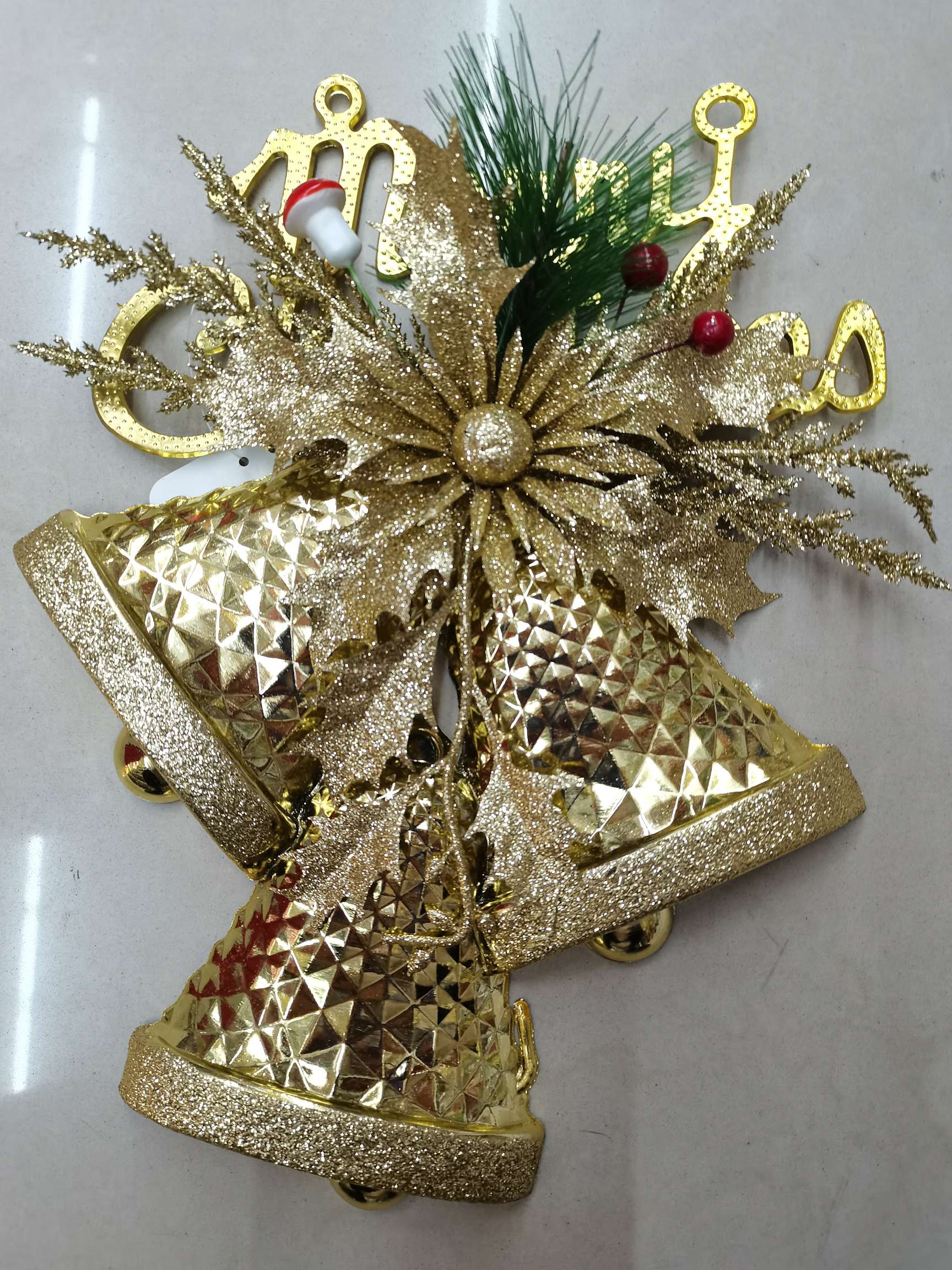 Christmas decoration three-clock pendants, large three-clock pendants, small three-clock pendants. Factory direct sales. Adjustable length and size. Professional production and development. Available for negotiation