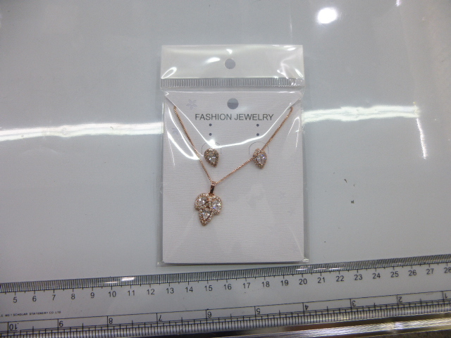 Earrings necklace set