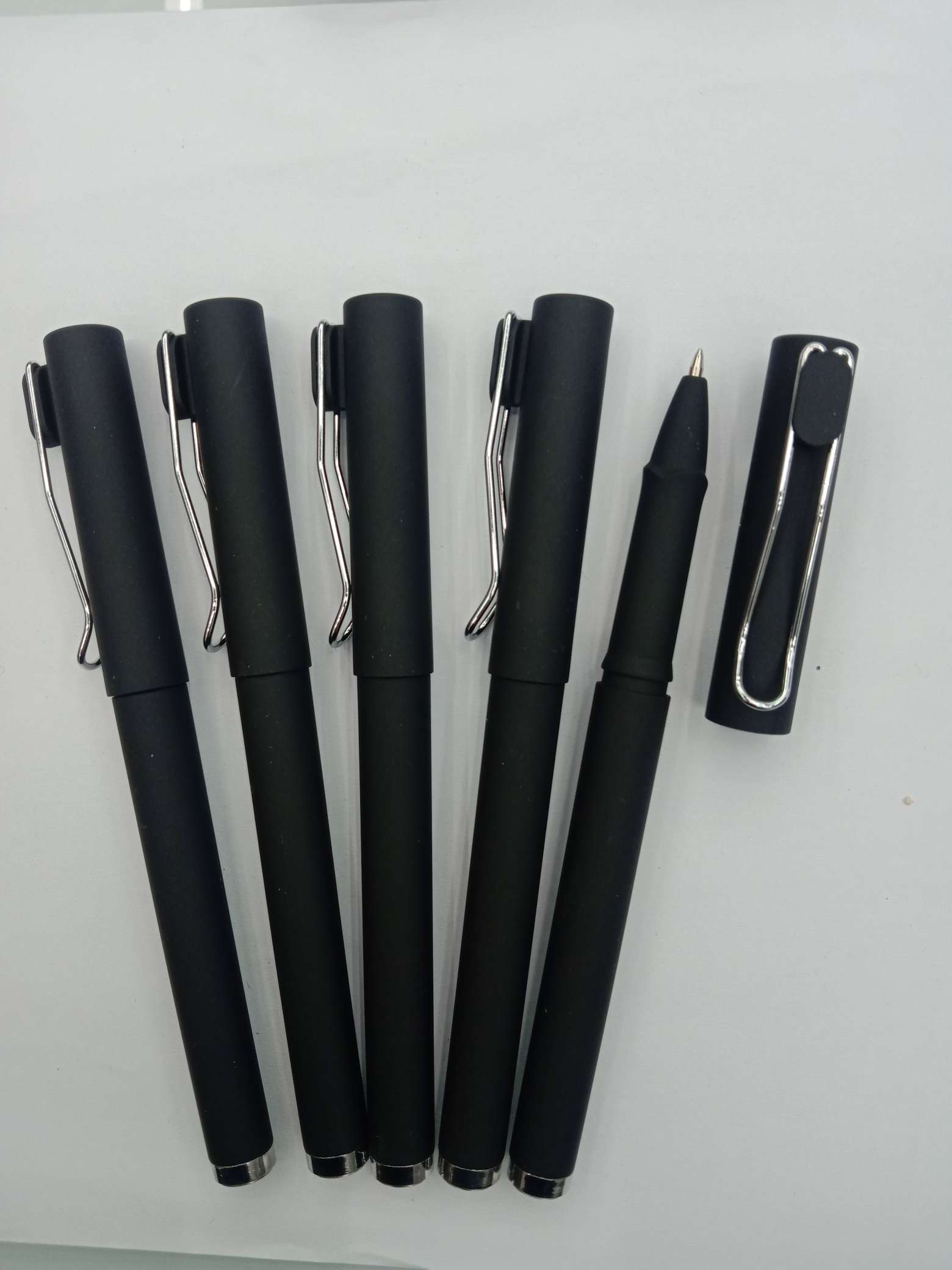 中性笔2书写工具学生用品