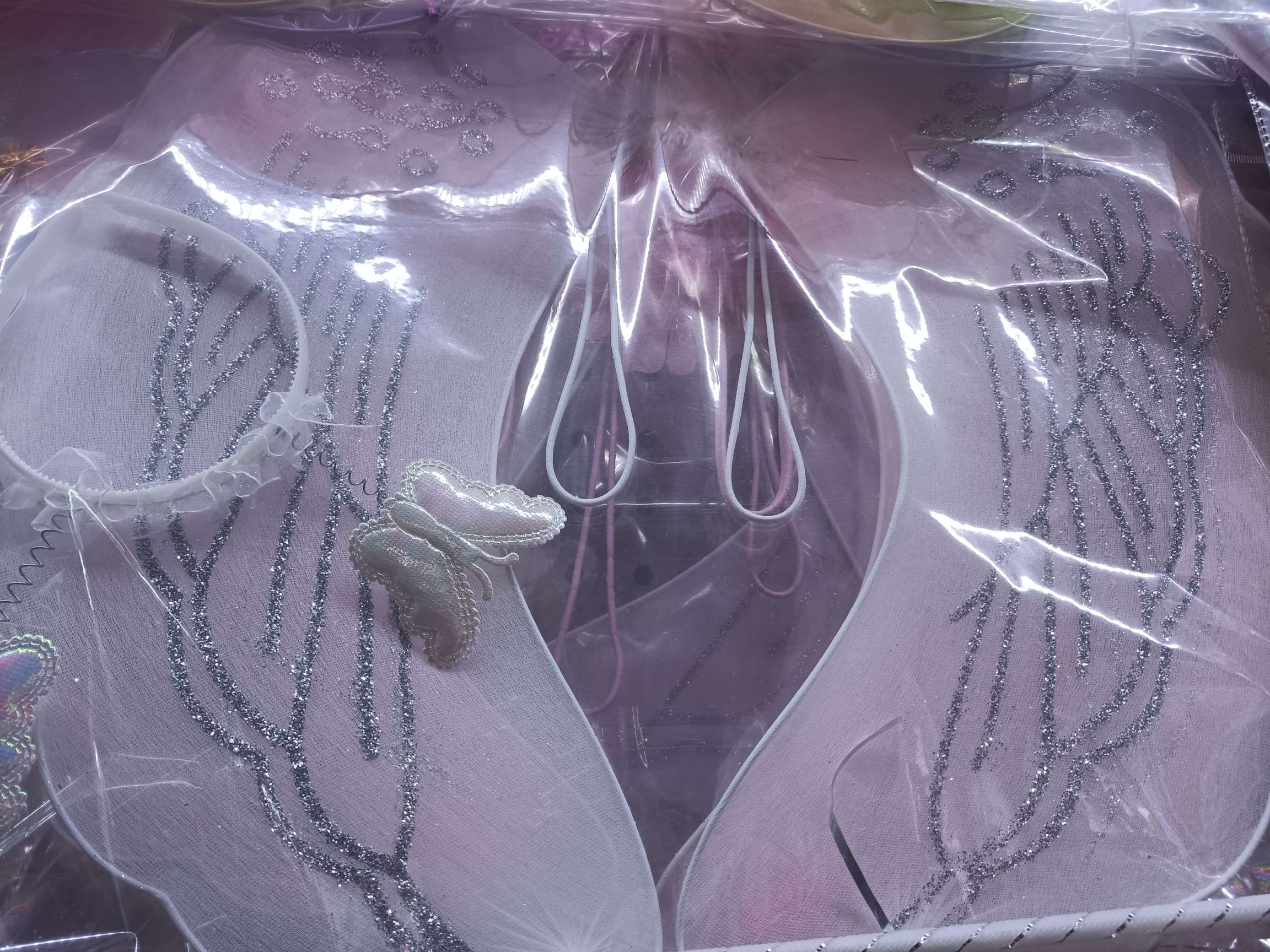 Angel wings thumbnail