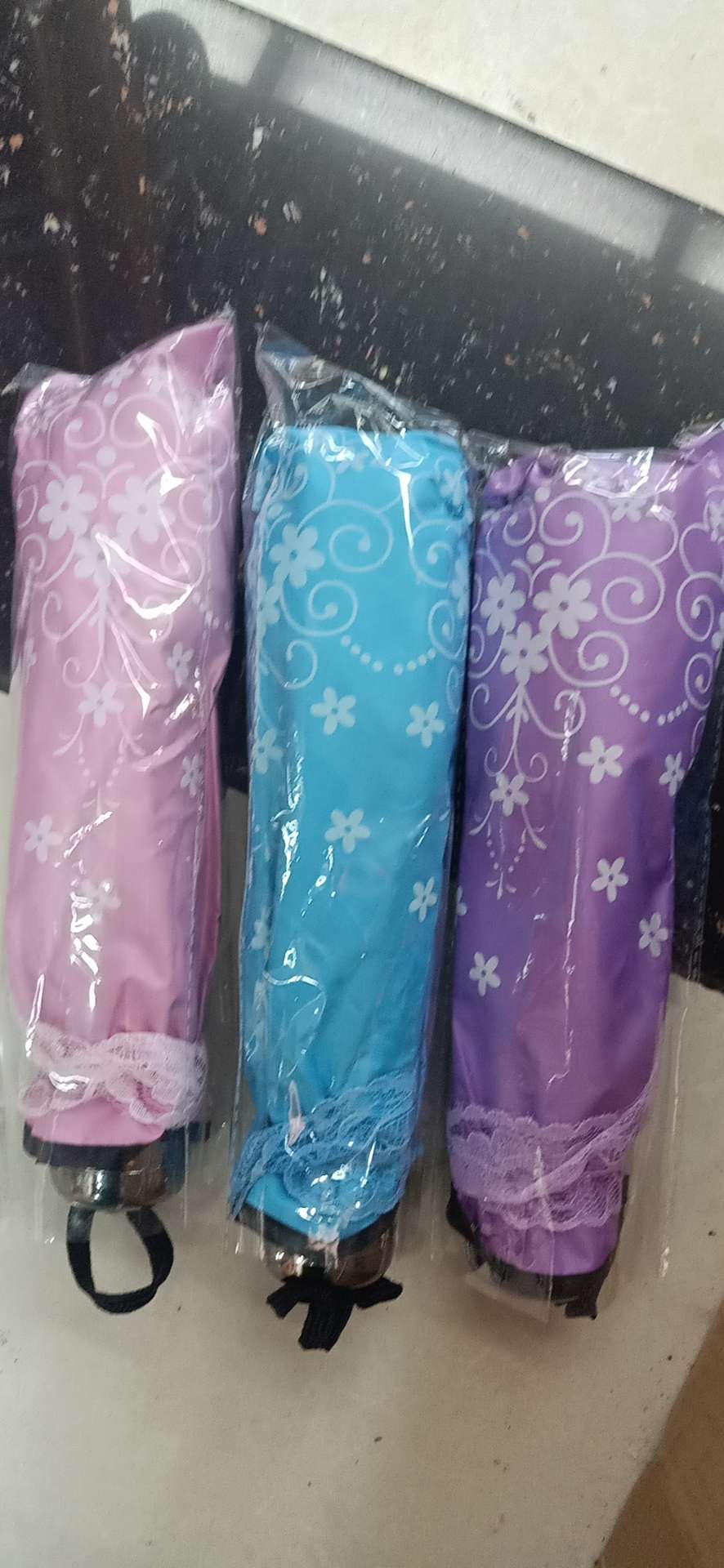 947兩伞