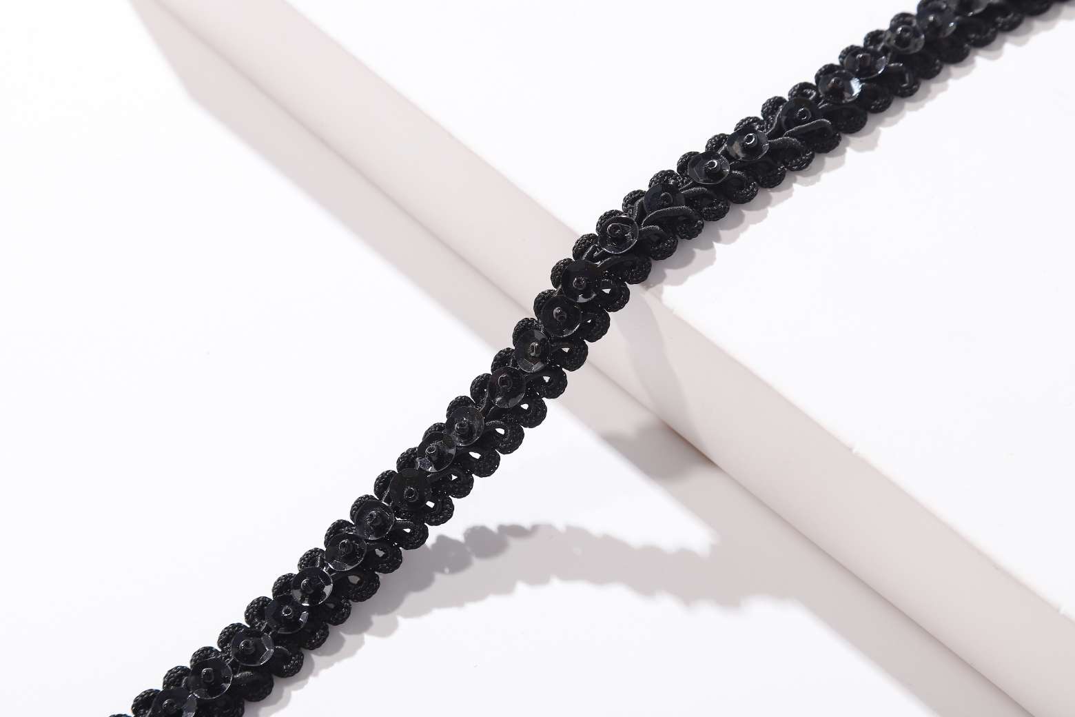 Hand Woven Ribbon Stitching Bead Lace details Picture