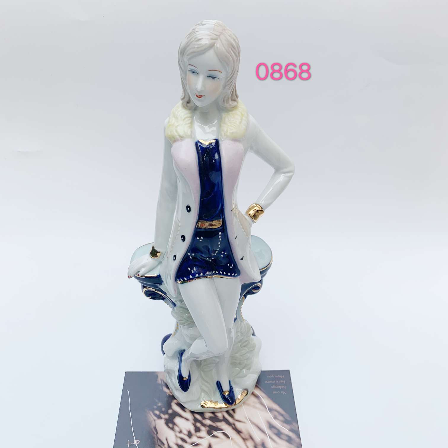 陶瓷欧式西洋女