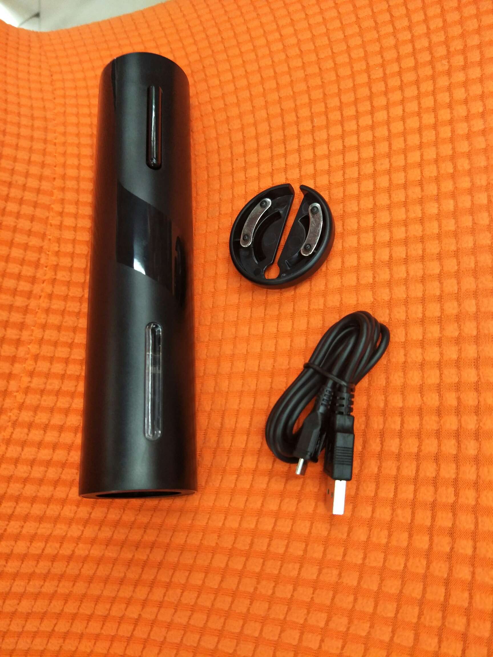 Plastic Charging Bottle Opener Specification drawing