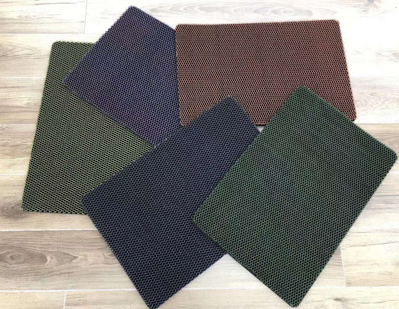Stretch Silk Floor Mat Item Picture