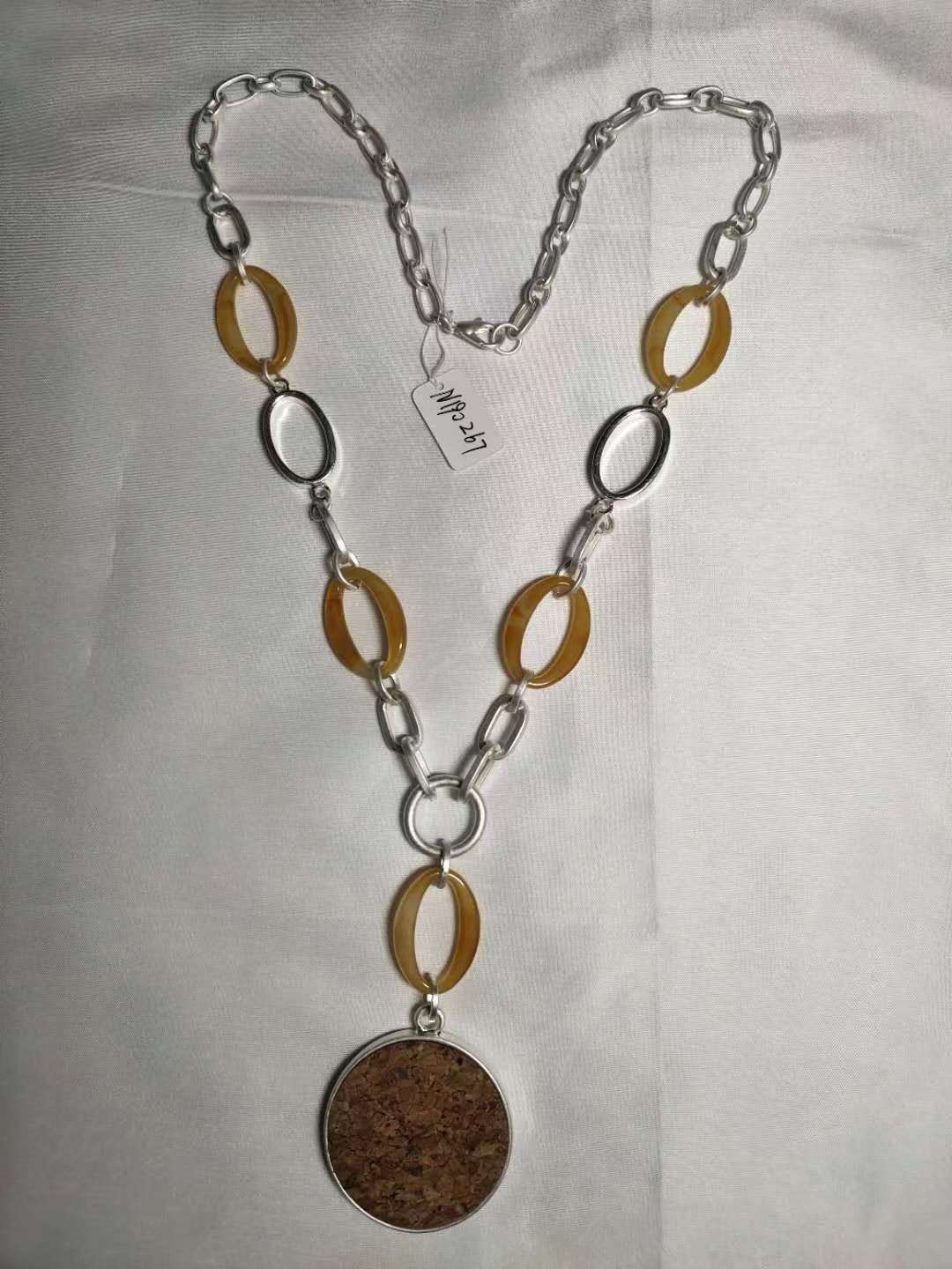 Dumb silver sweater chain thumbnail