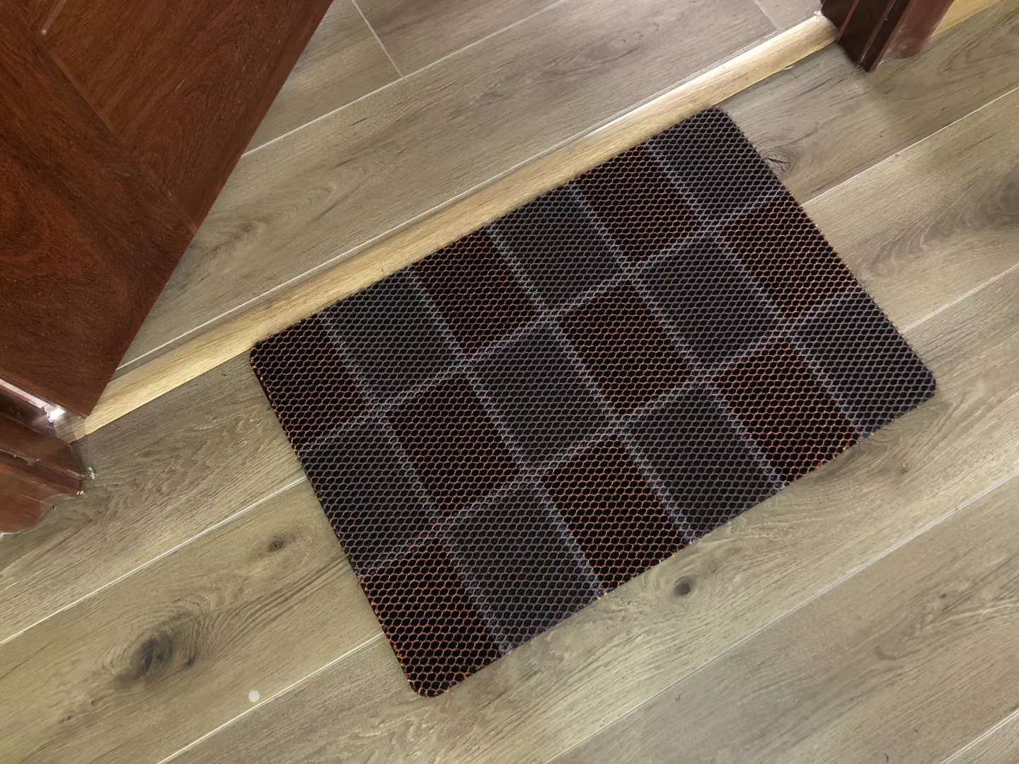 Stretch Silk Floor Mat undefined