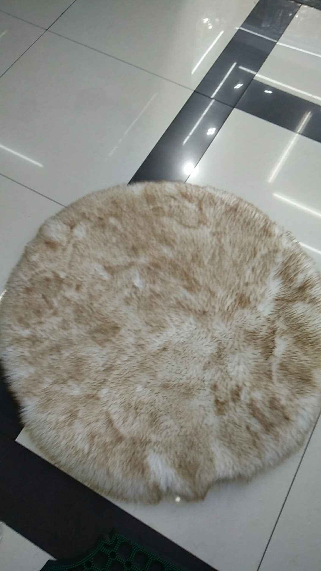 2023 New Product Manufacturers Direct Sales Anti-Wool 80.80 Round Coffee Table Mat Application Scenario