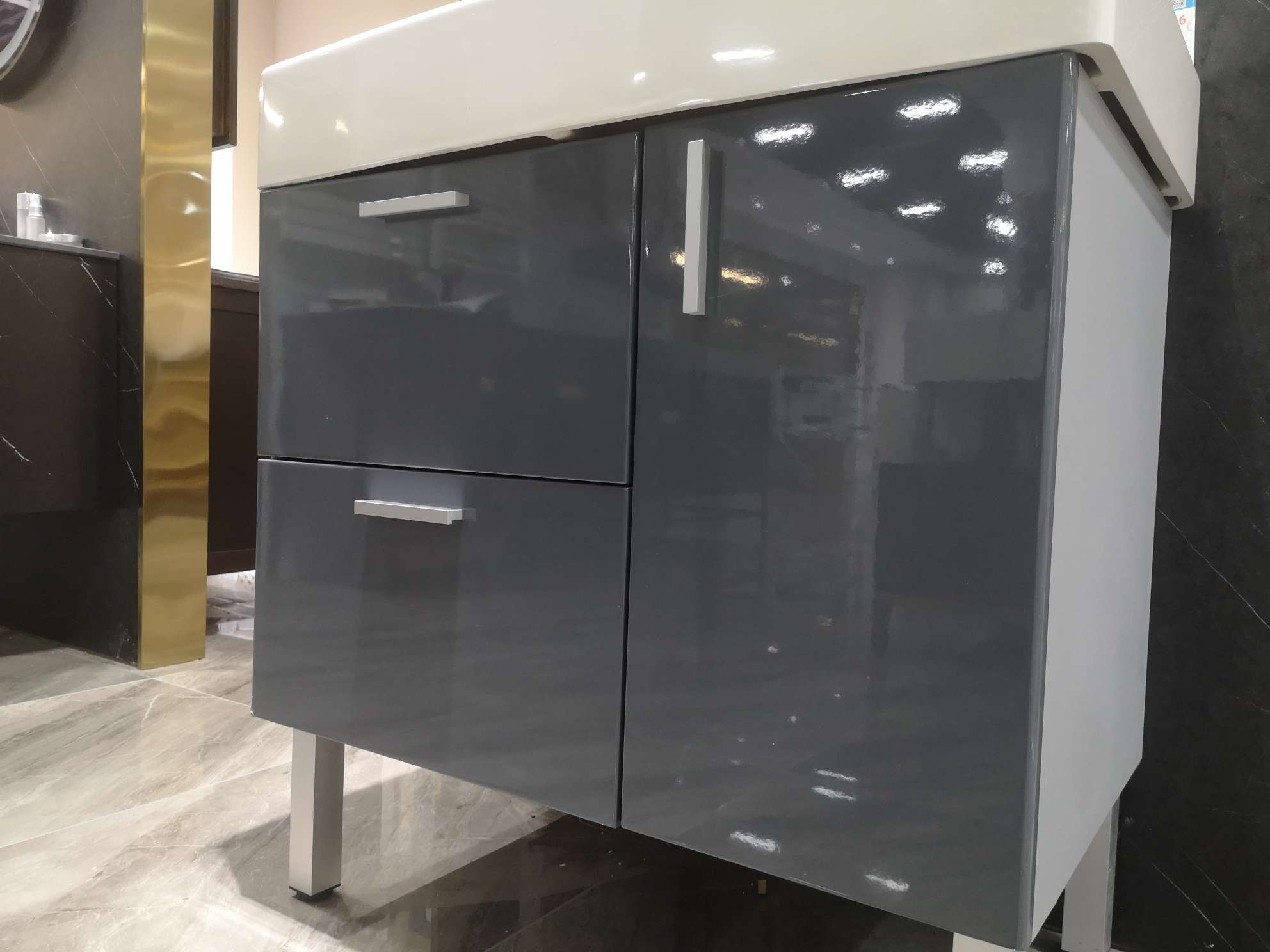 美国/摩恩/浴室柜产品图