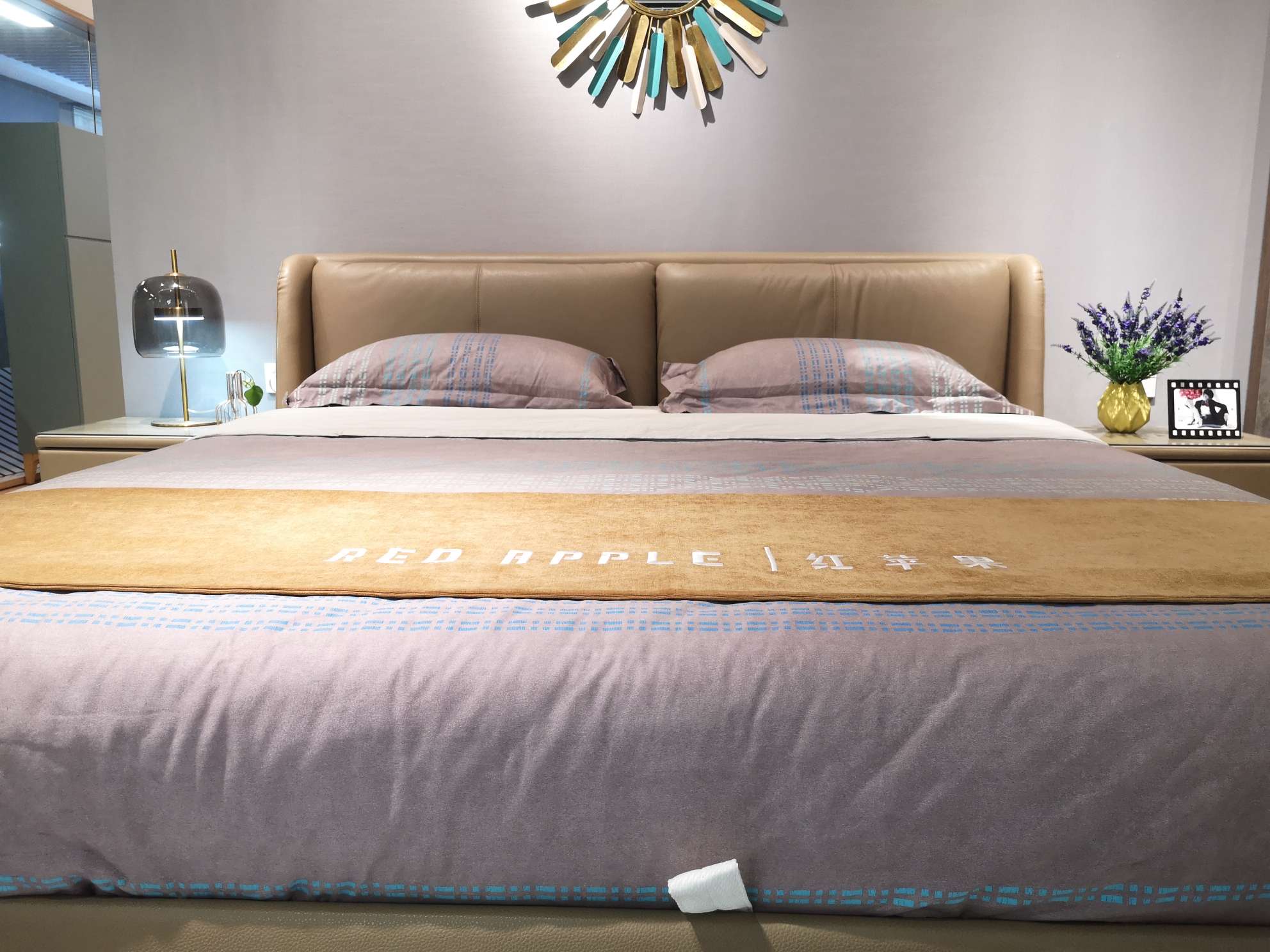 Hong Kong Red Apple imported top layer of minced yellow leather backrest 1.8m double bed thumbnail