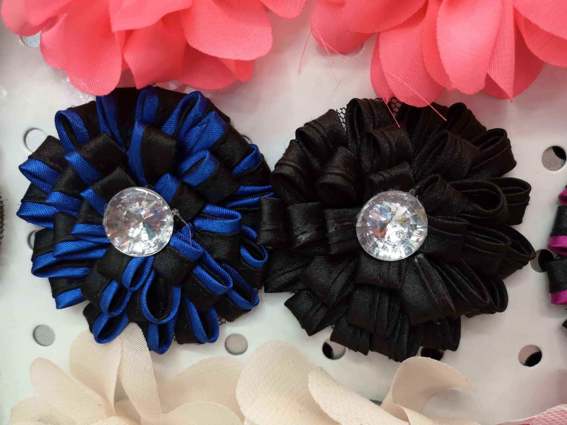 Cloth Flowers With Drill Application Scenario