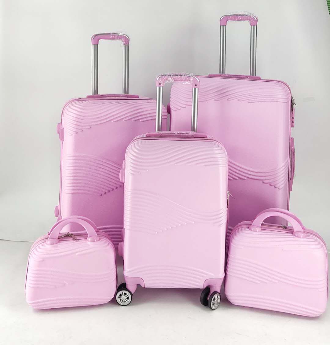 登机箱旅行箱万向轮行李箱白底实物图