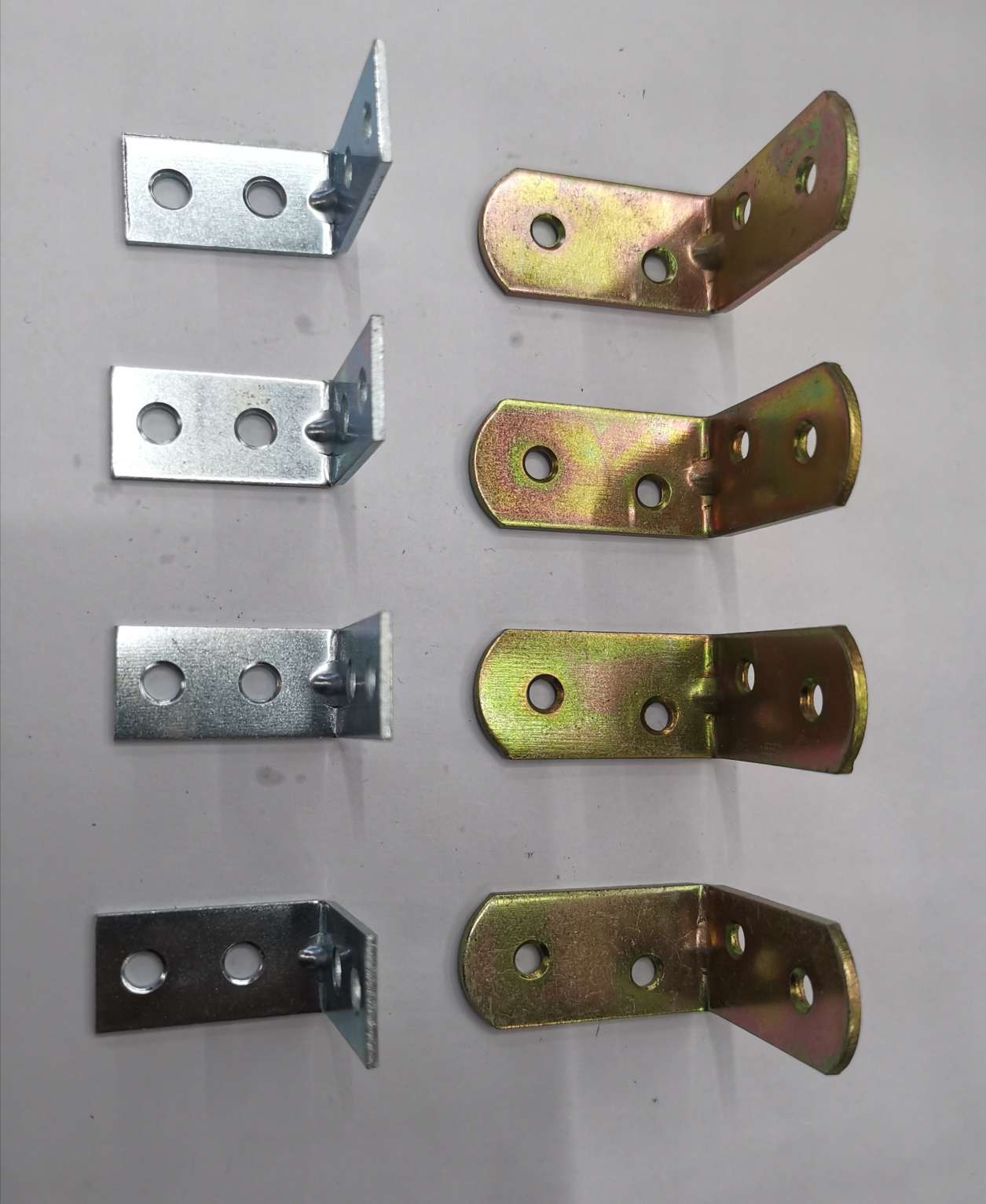 角码，圆头角码，直角角码，L角码，铁支架。产品图