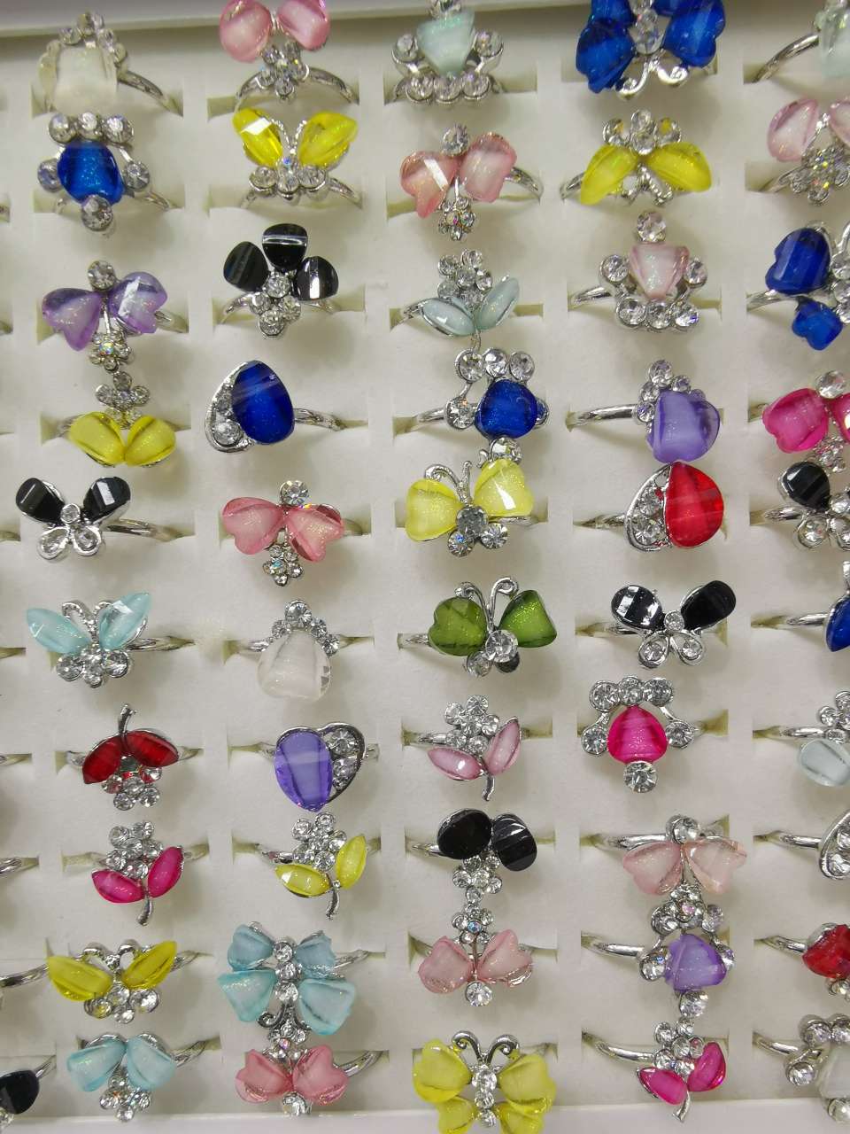 Fashion jewelry ring thumbnail