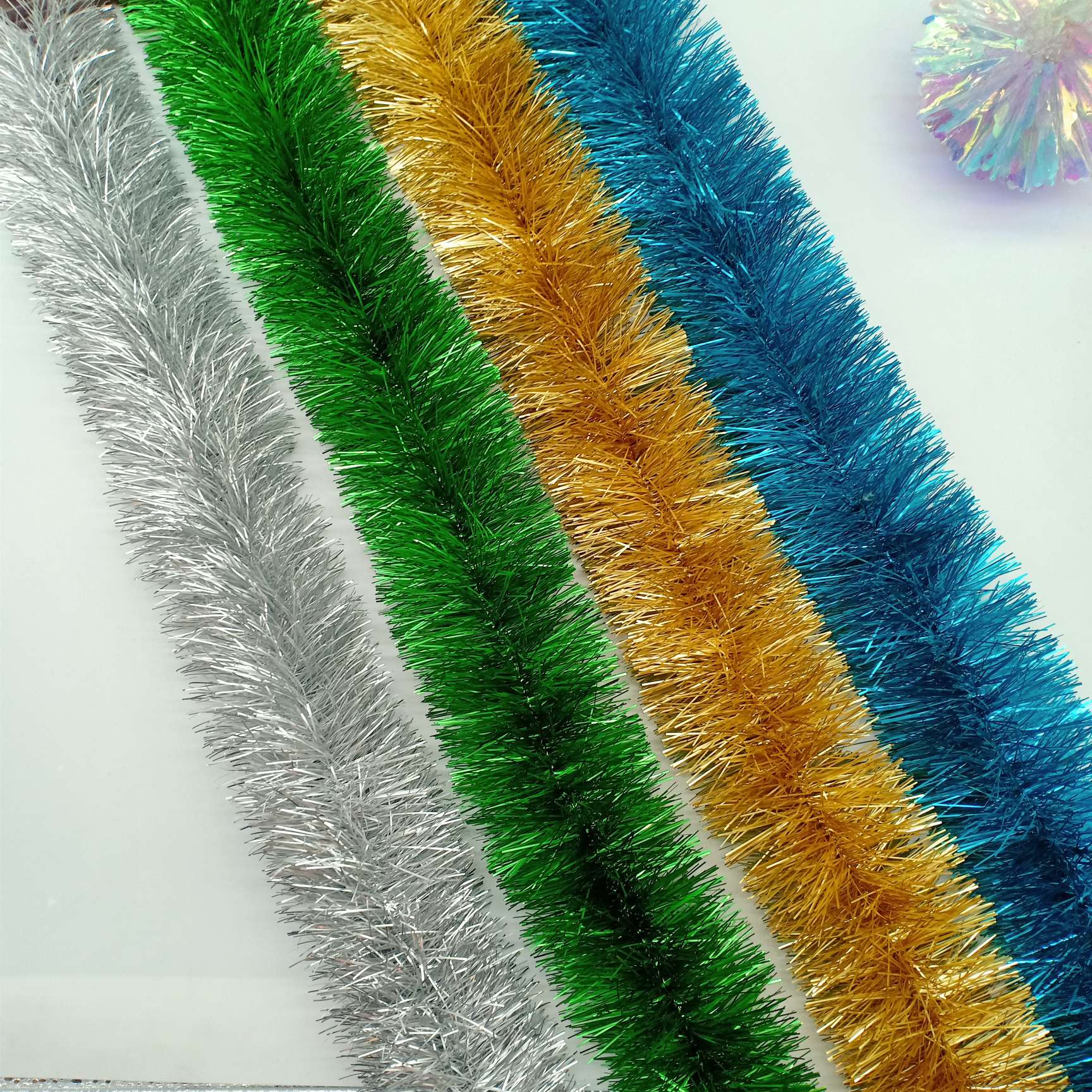 Factory direct sales of Christmas decorations, festival color strips, wool strips, party decoration supplies, wholesale for foreign trade