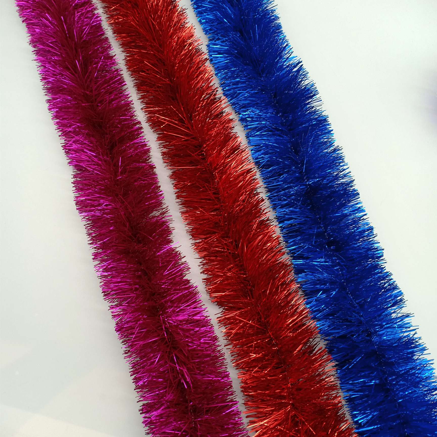 Factory direct sales of Christmas decorations, festival color strips, wool strips, party decoration supplies, wholesale for foreign trade undefined