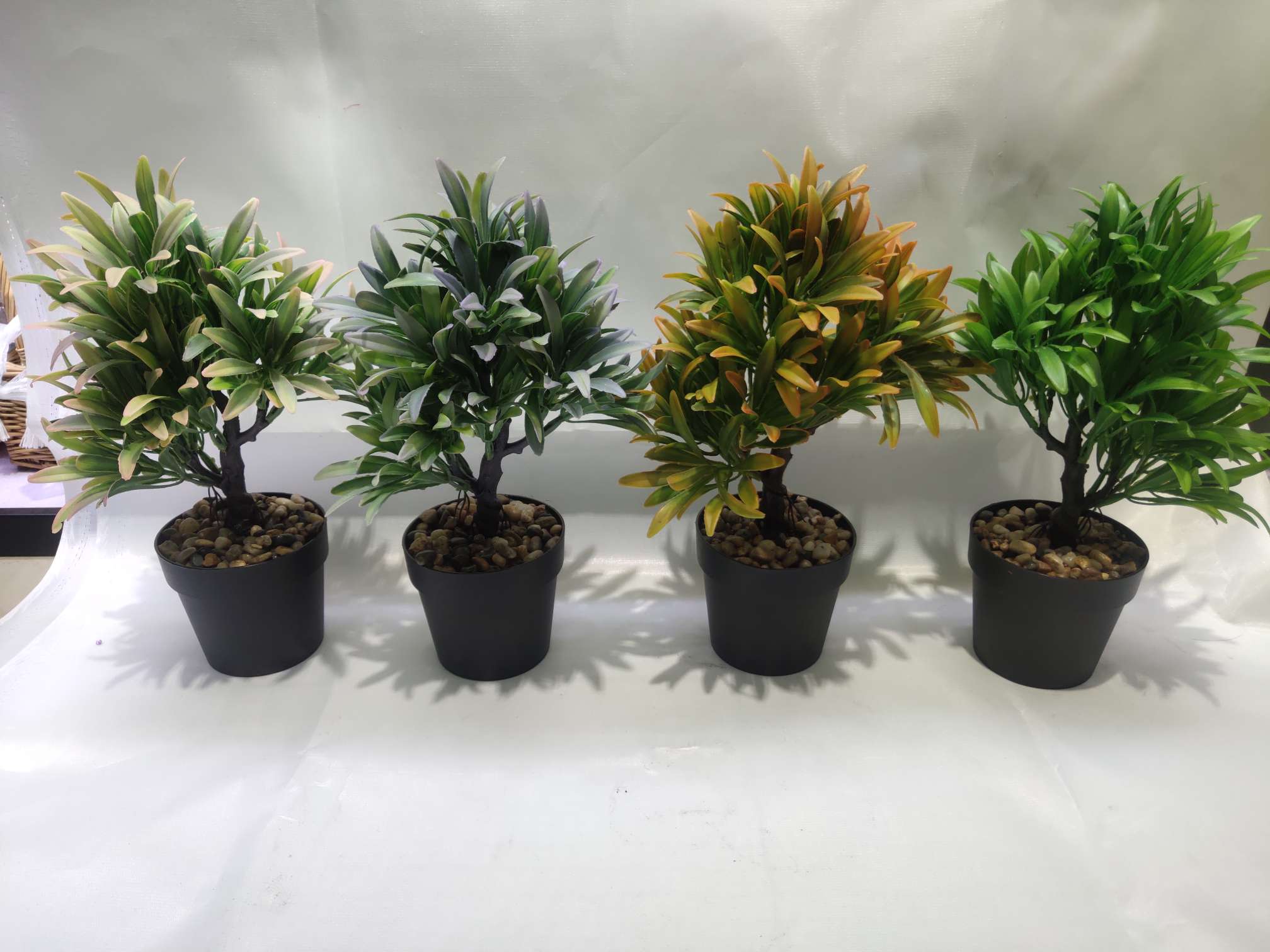 Artificial plant small potted plants, Nordic living room, artificial flower decoration, bonsai, dining table, coffee table, artificial flower arrangement, green plant decoration