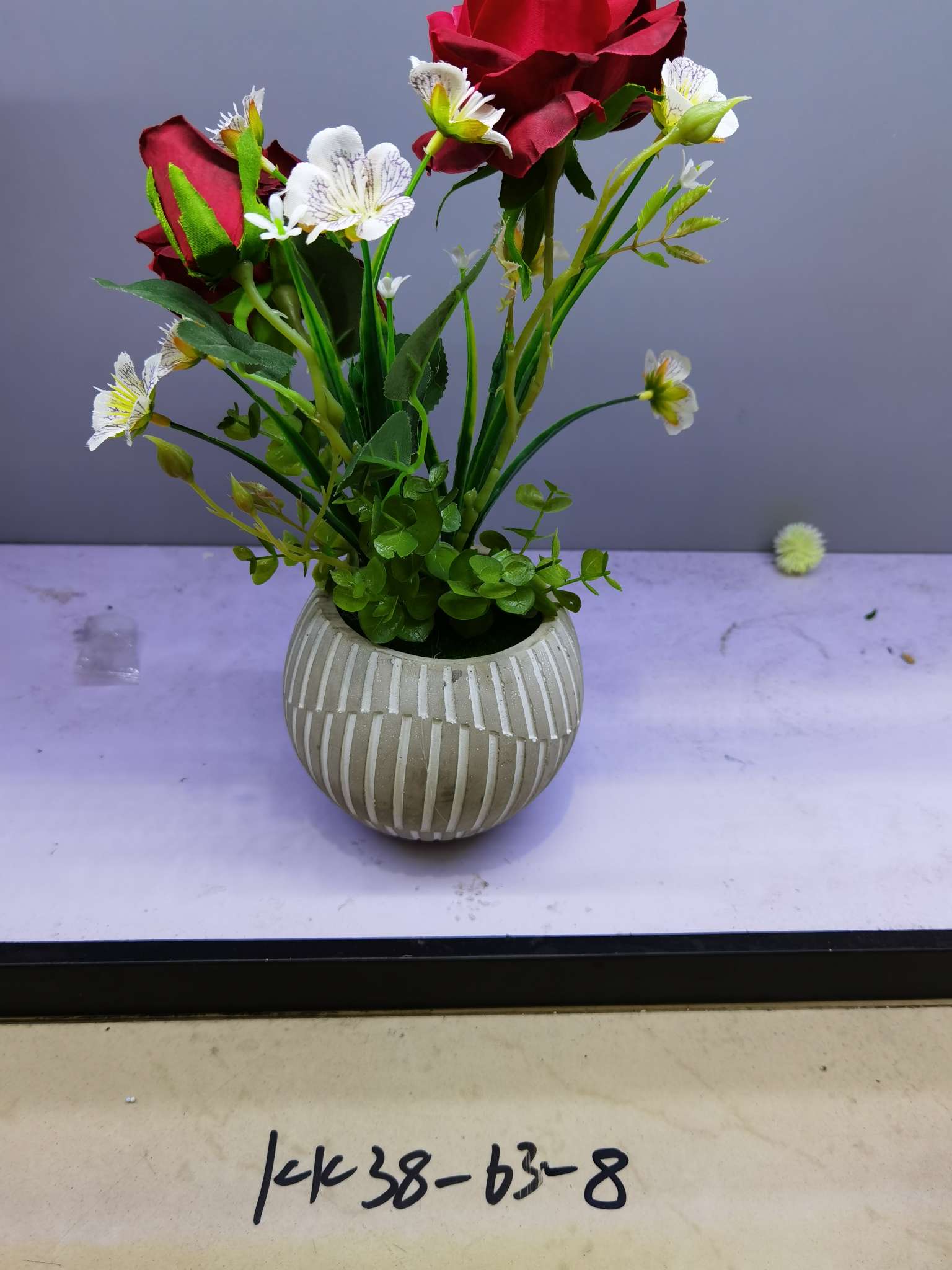 Artificial plant small potted plants, Nordic living room artificial flower decoration potted plants, dining table and coffee table artificial flowers details Picture