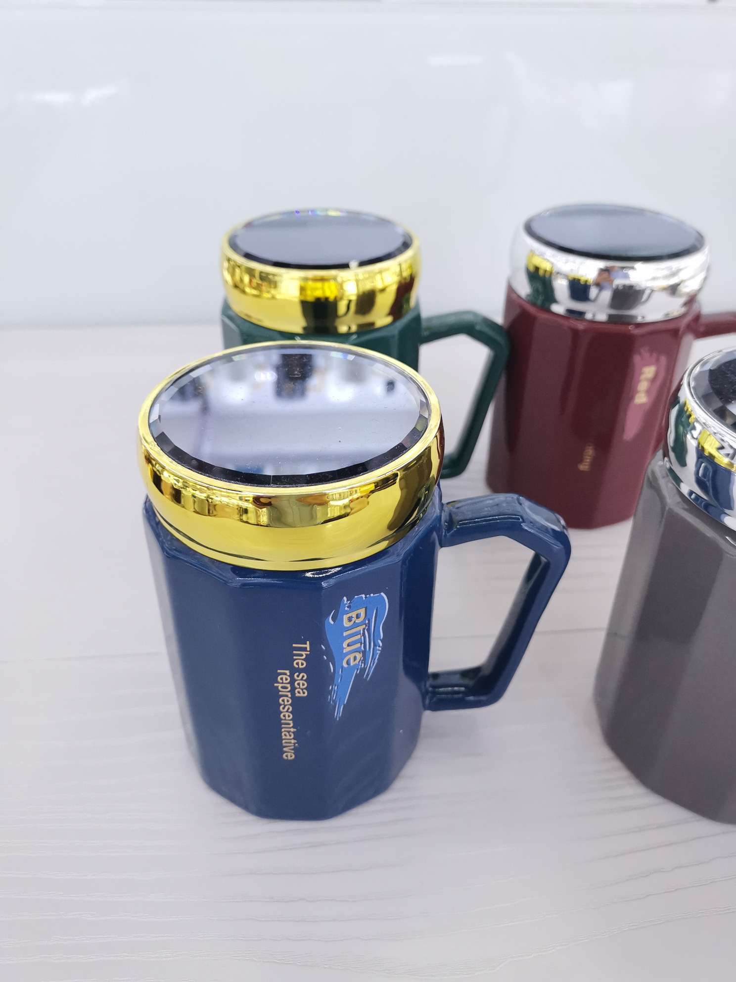 High-end ceramic cup with lid undefined