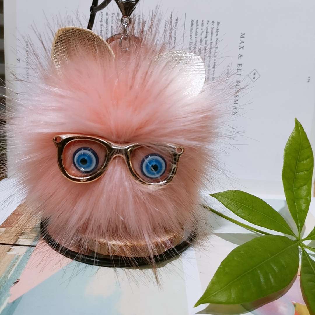 厂家直销新宇工艺毛球钥匙扣01款图