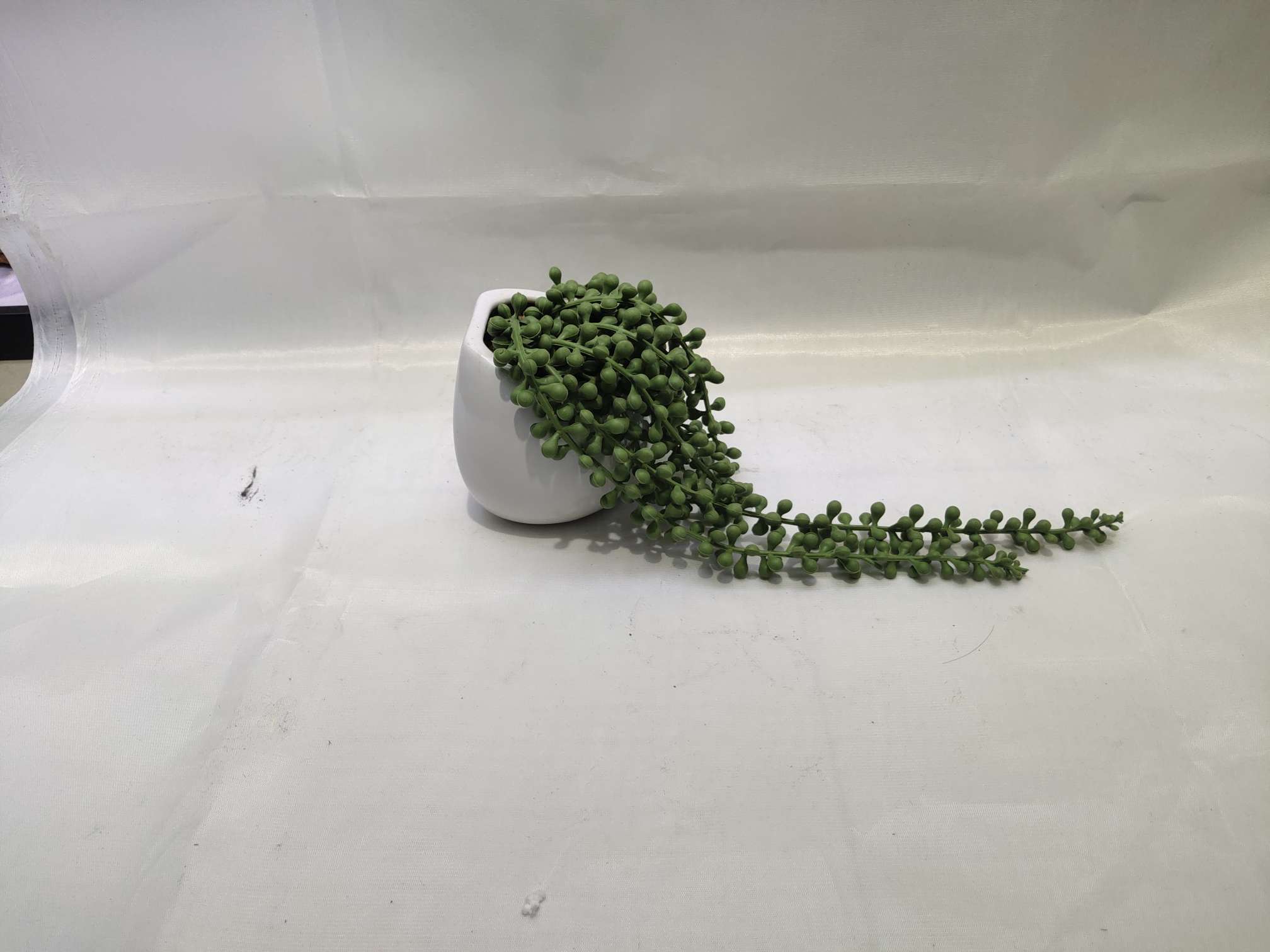 Artificial plant small potted plants, Nordic artificial flower decorative bonsai, dining table and coffee table, artificial flower ornaments, green plant decorations details Picture