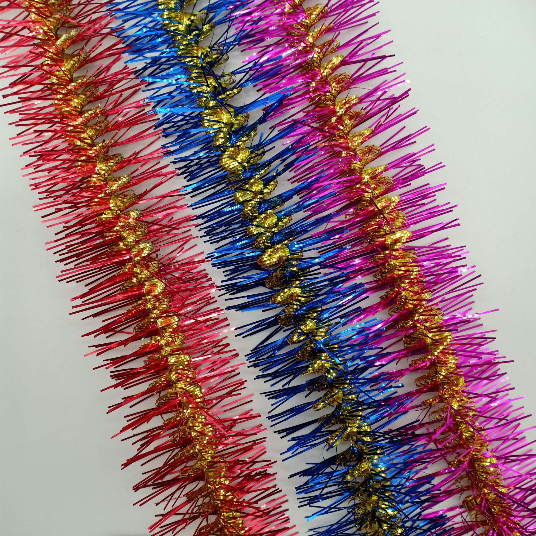 Factory direct sales of Christmas decorations, festival color strips and decorative items, party and festival decoration scenes, wholesale for foreign trade