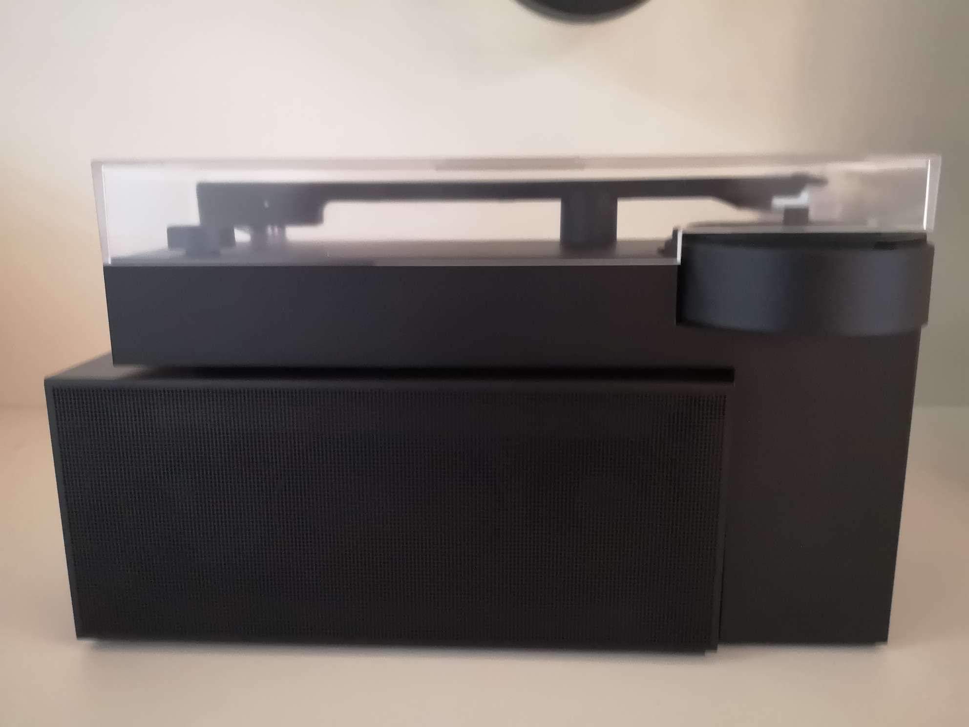 梵尼诗潮品黑胶便携智能唱片机带蓝牙功能图