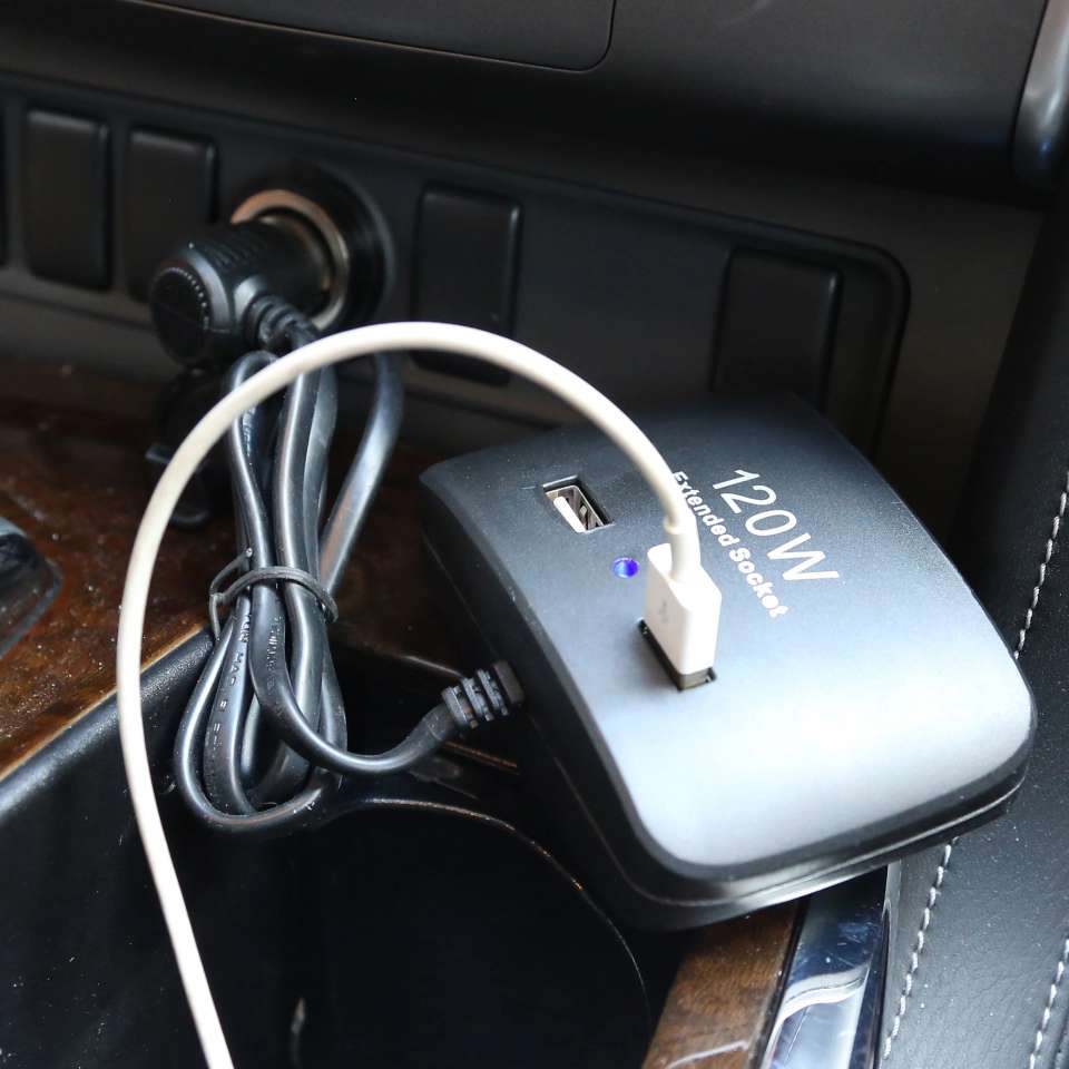 A car power adapter, a car charger, a three-power car cigarette lighter, dual USB, and three car chargers in one Application Scenario