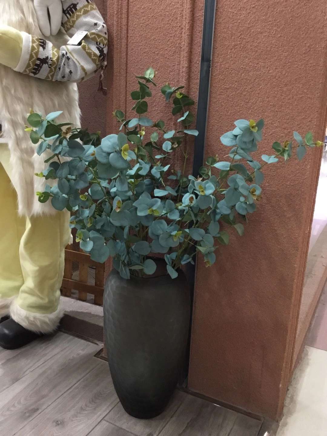 玉兰花藤居家装饰 假花仿真花 高仿真玉兰花藤 祭祀仿真花 永不凋谢的假花美丽永恒产品图