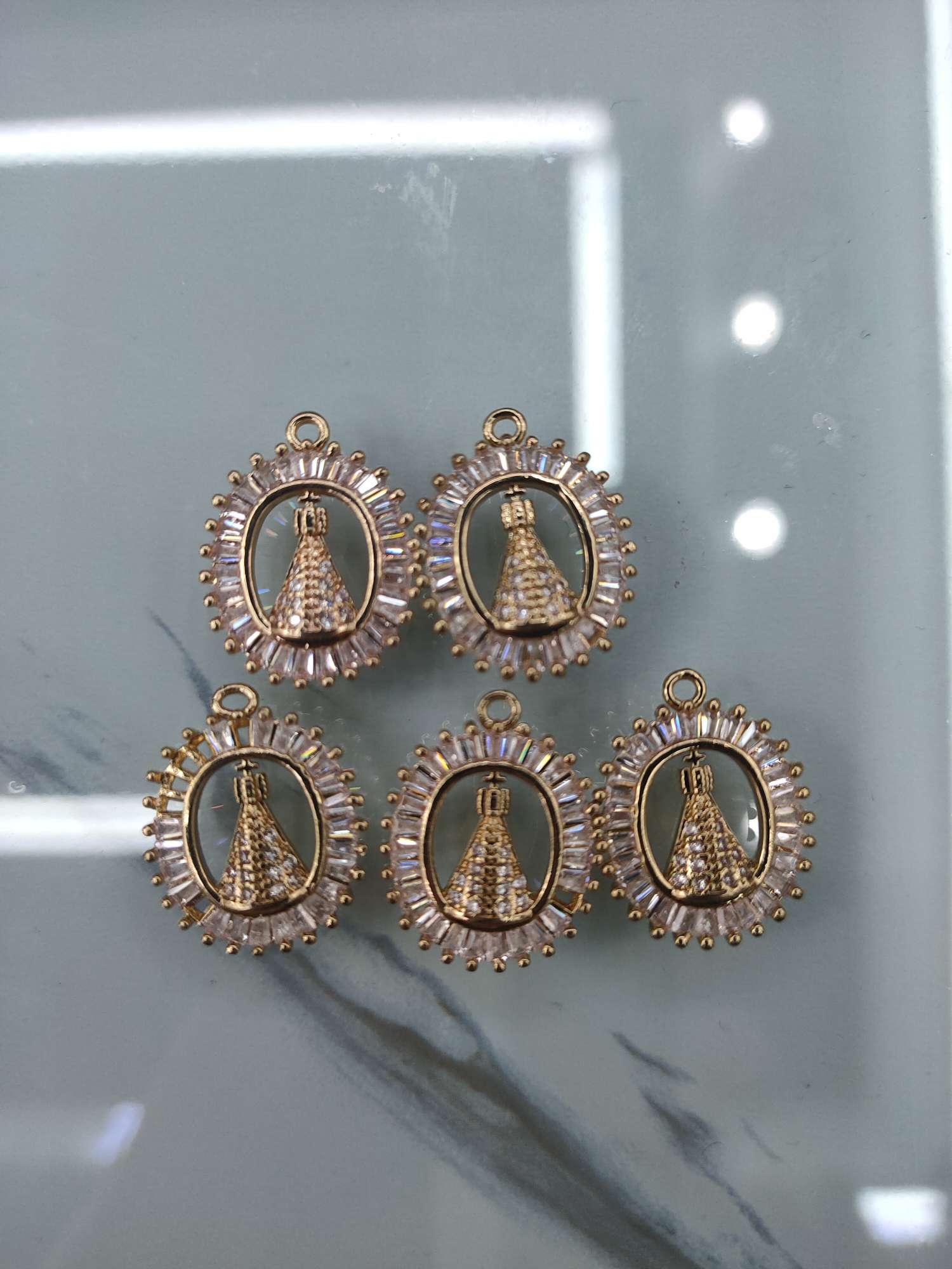 Tifang pendant