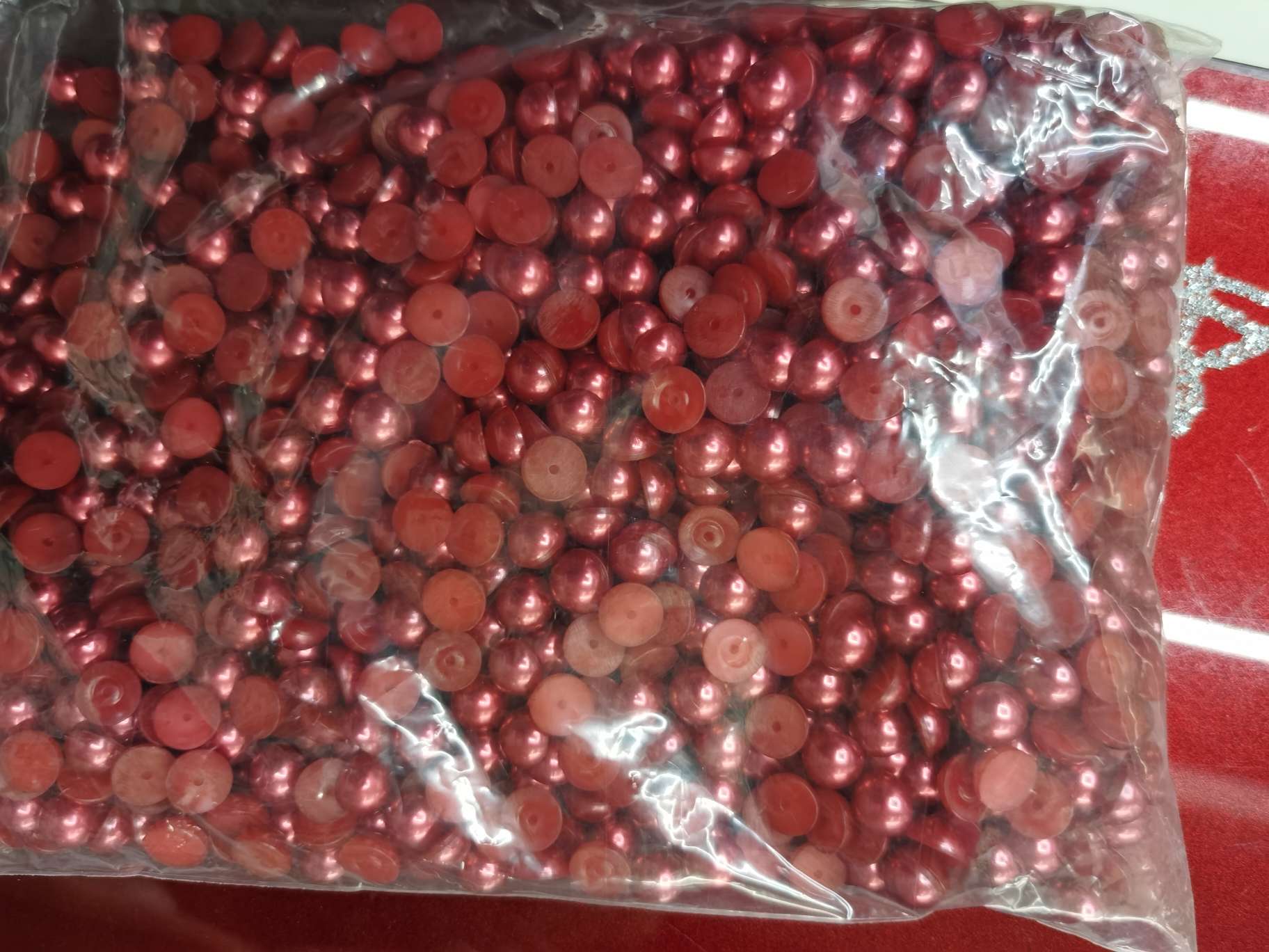 8# Bright red half side