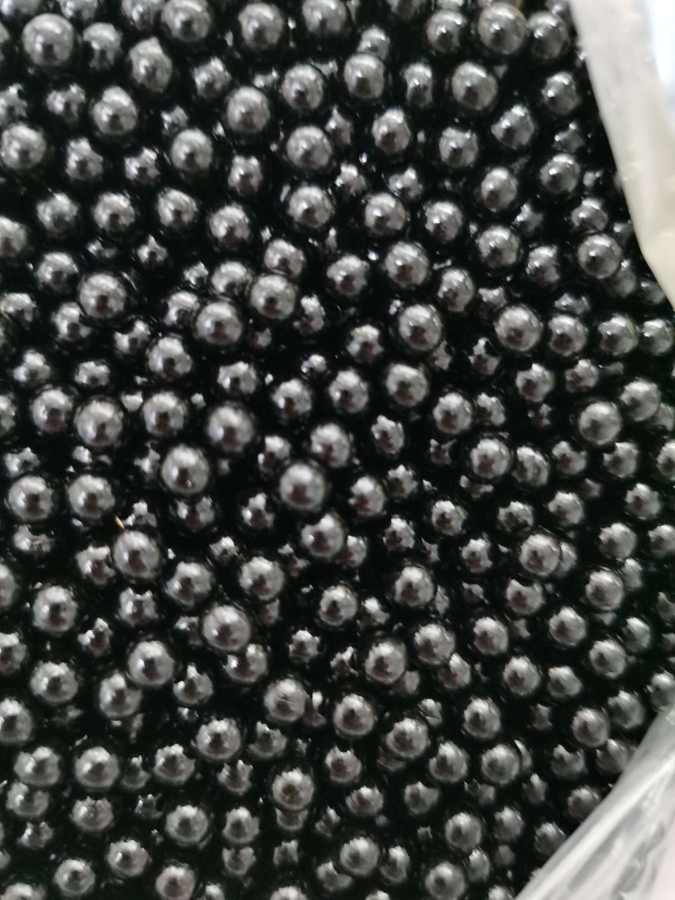 No. 5 black without holes